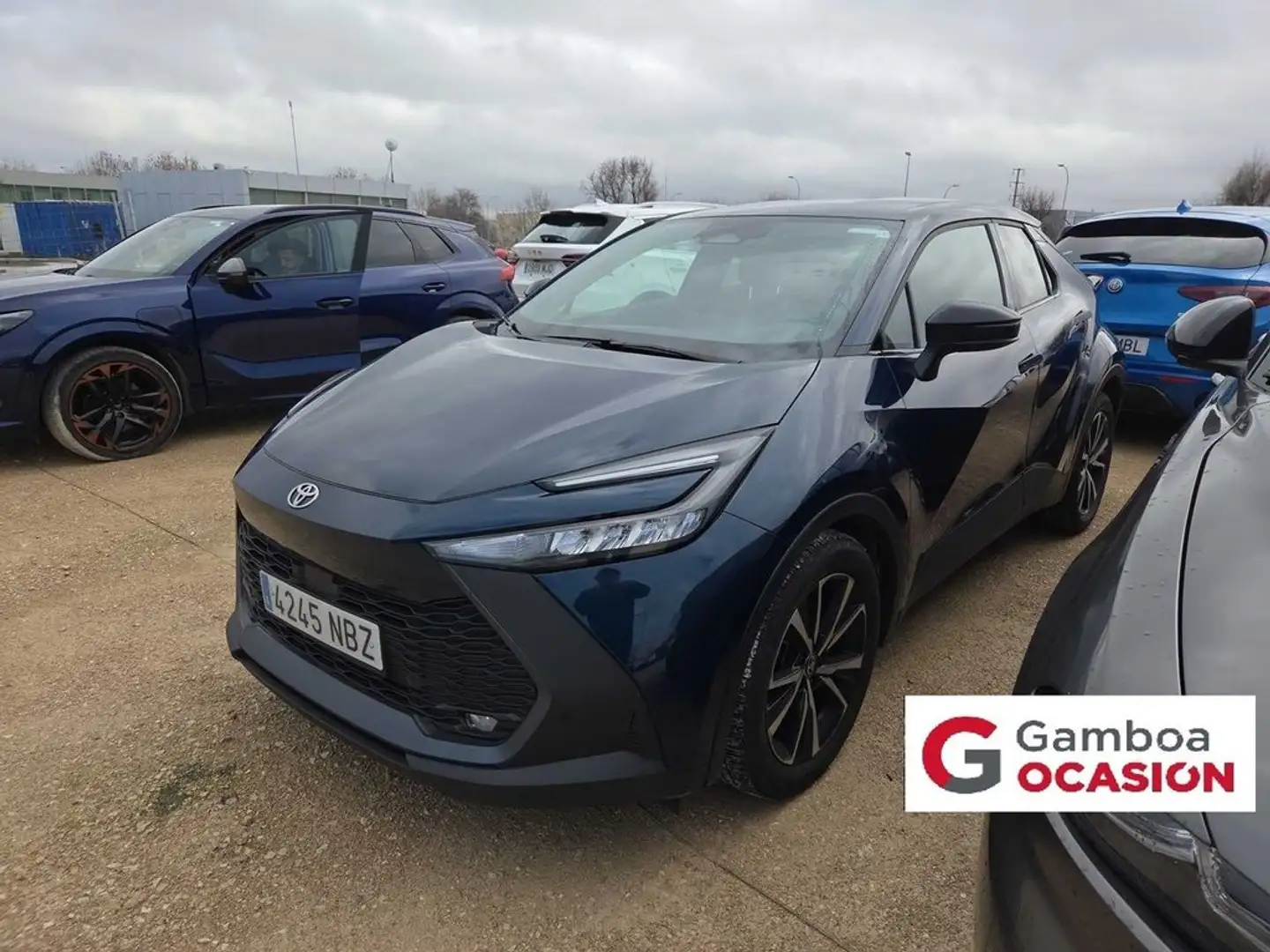 Toyota C-HR 1.8 Advance Hybrid 140 Blau - 1