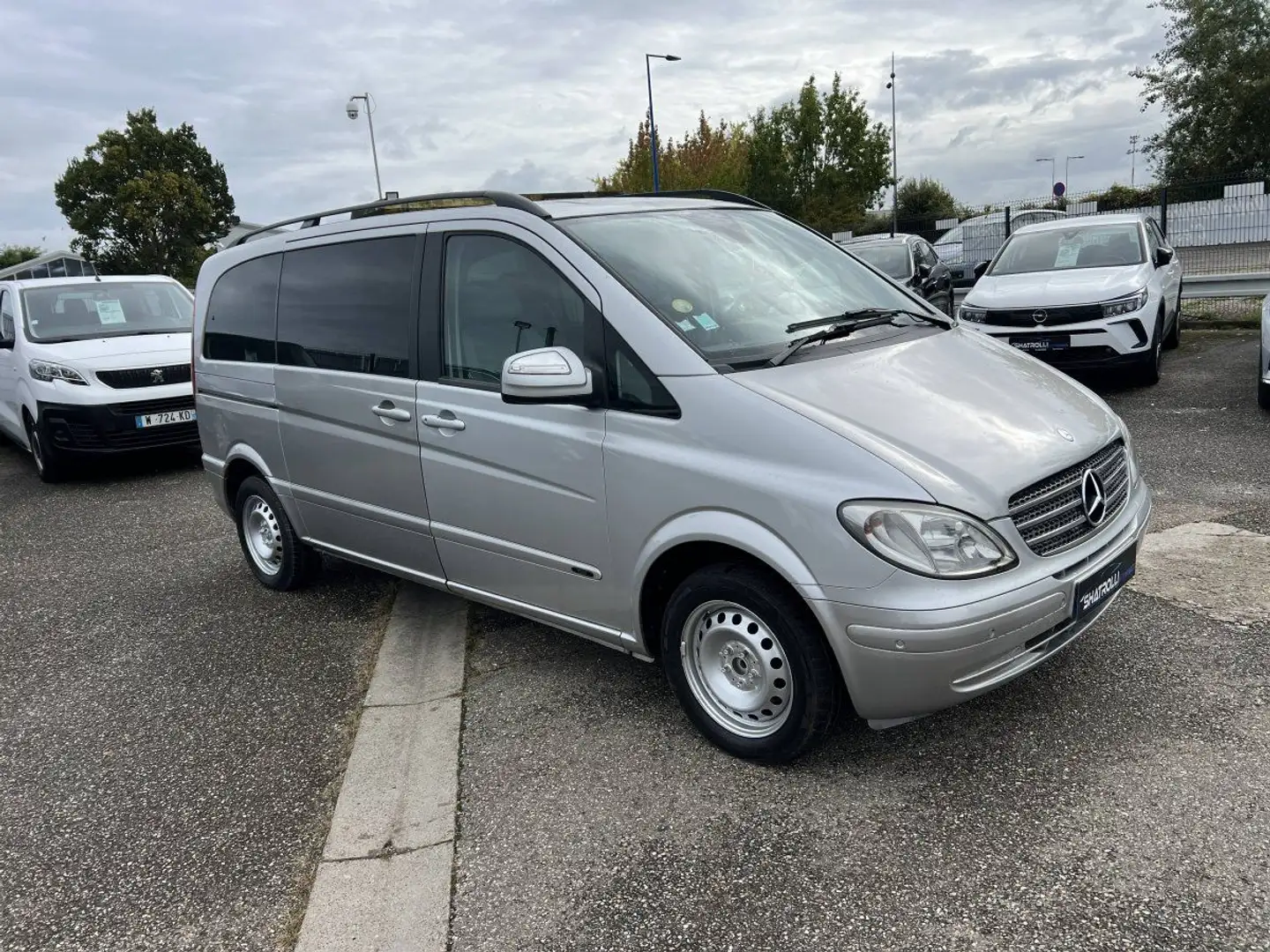 Mercedes-Benz Viano 2.1 CDI 116ch BV6 Trend 7Places TVA20% 12,500€ H.T Gris - 2