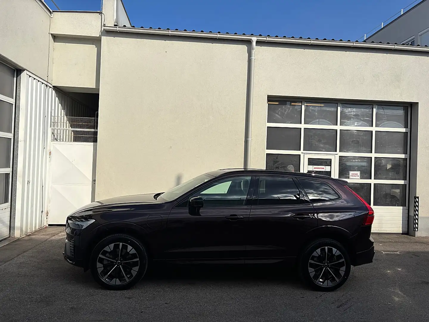 Volvo XC60 T6 AWD PHEV Ultra Dark Aut. Auto Stahl Wien 21 ... Rojo - 2