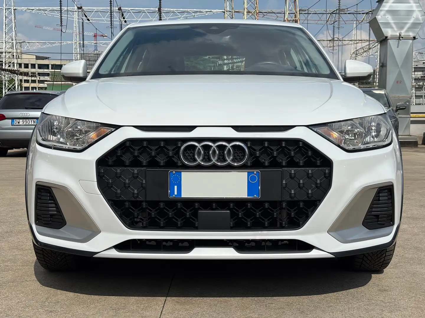 Audi A1 A1 Citycarver 30 1.0 TFSI Admired 110cv S-tronic Bianco - 2