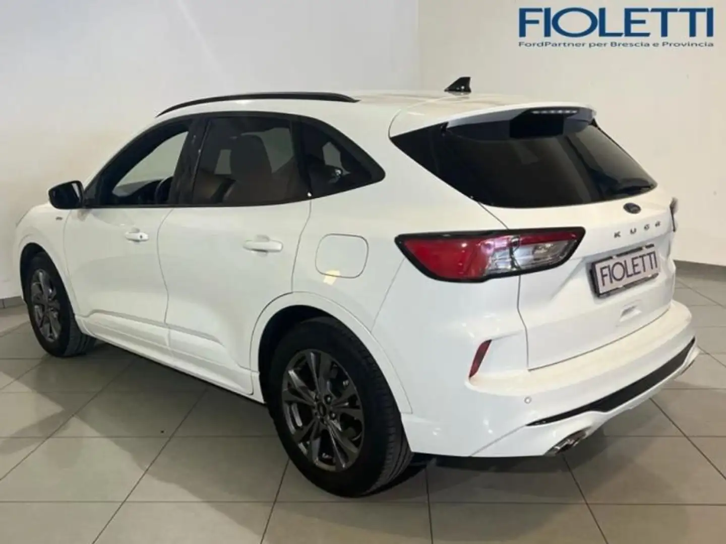 Ford Kuga 3ª SERIE 2.5 FULL HYBRID 190 CV CVT 2WD ST-LINE Bianco - 2