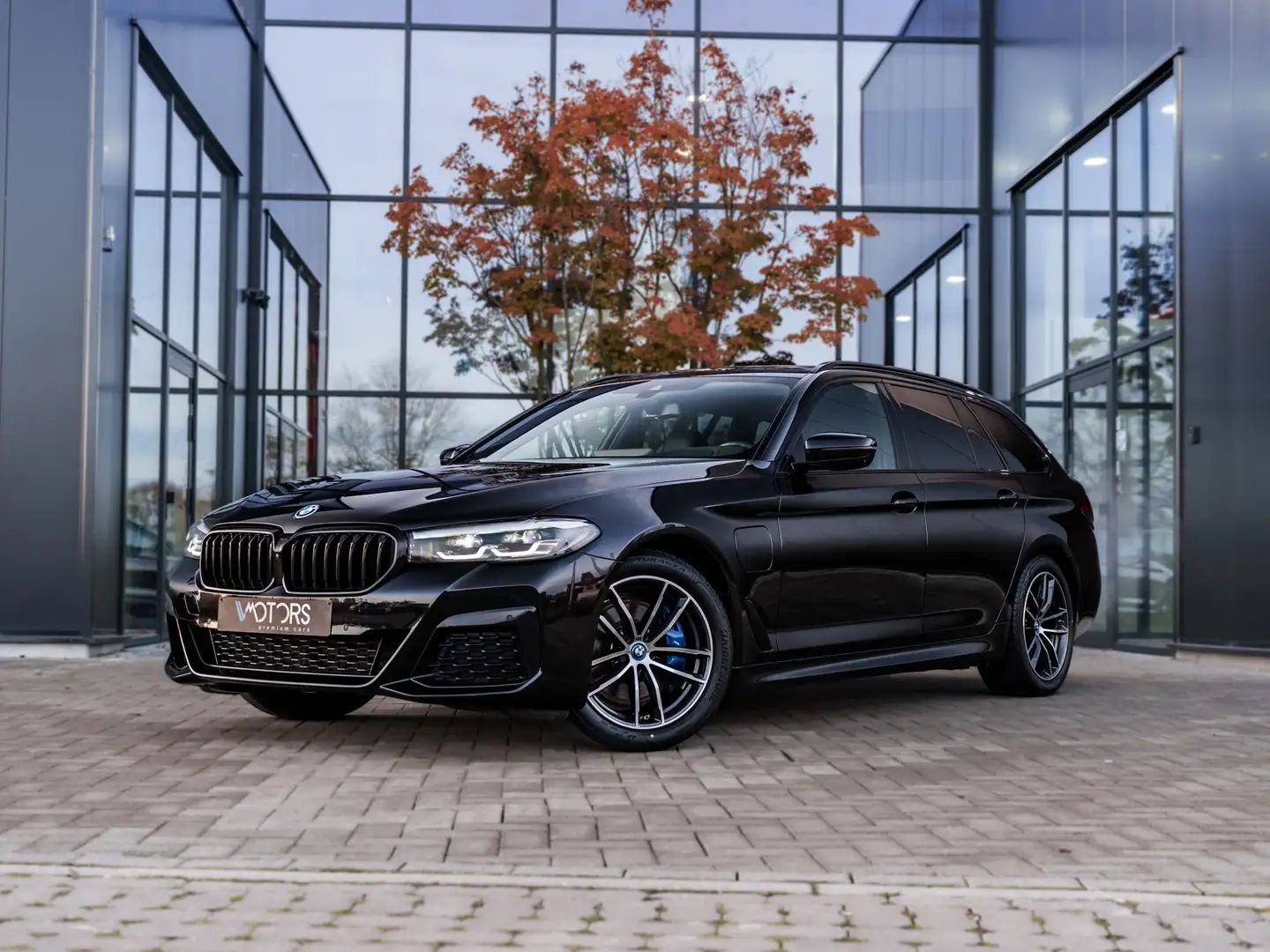 BMW 530 530e Touring - M-pack - H&K - 360° - Shadowline Noir - 1