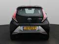 Toyota Aygo 1.0 VVT-i x-wave | Climate Control | Achteruitrijc Zwart - thumbnail 5