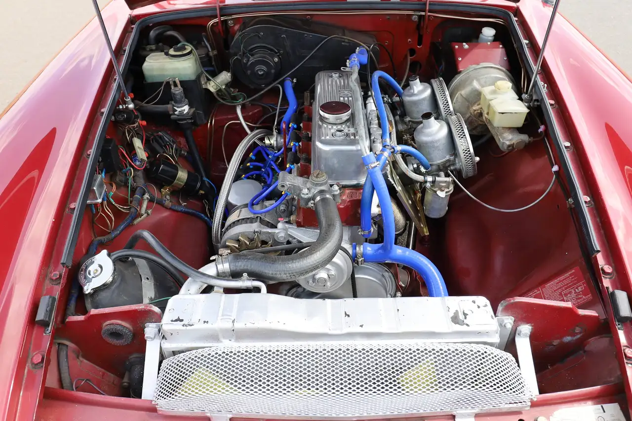 MG MGB 1800 Cabrio mit Hardtop LHD Motor neu gemacht!viel Zubehör, foto 8