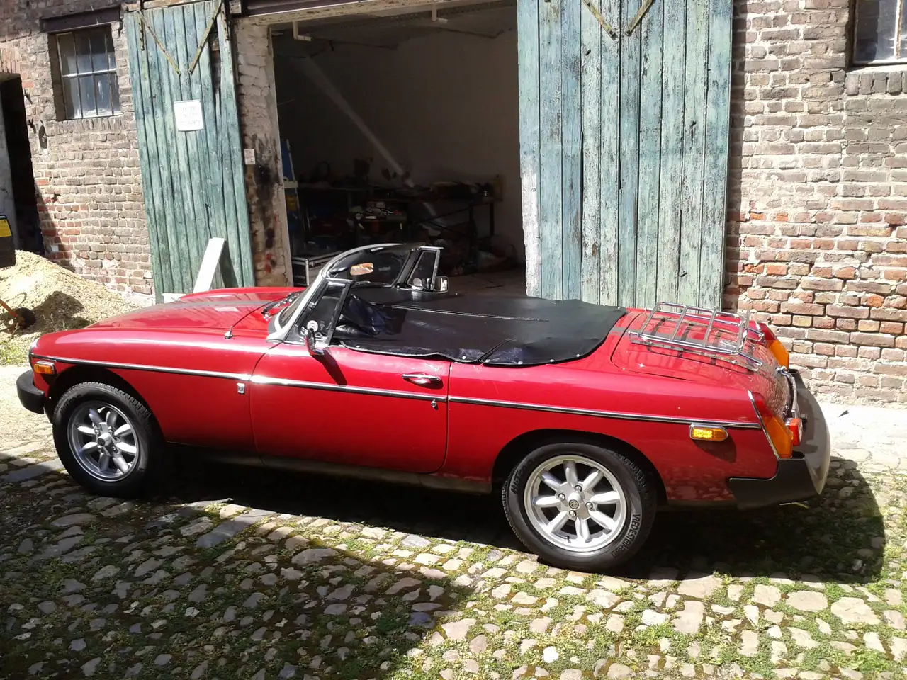 MG MGB 1800 Cabrio mit Hardtop LHD Motor neu gemacht!viel Zubehör, foto 2