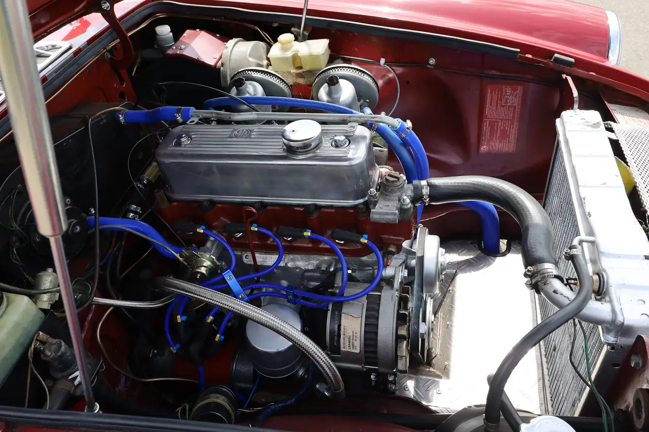 MG MGB 1800 Cabrio mit Hardtop LHD Motor neu gemacht!viel Zubehör, foto 4