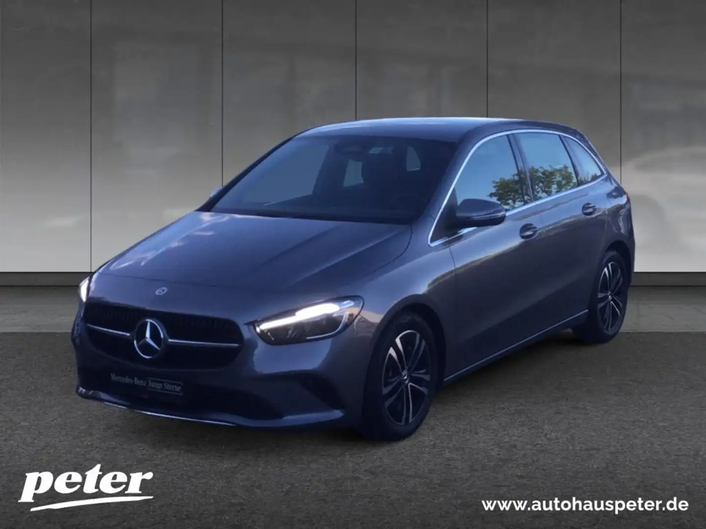 Mercedes-Benz B 180 Progressive, Winter Paket Grijs - 1