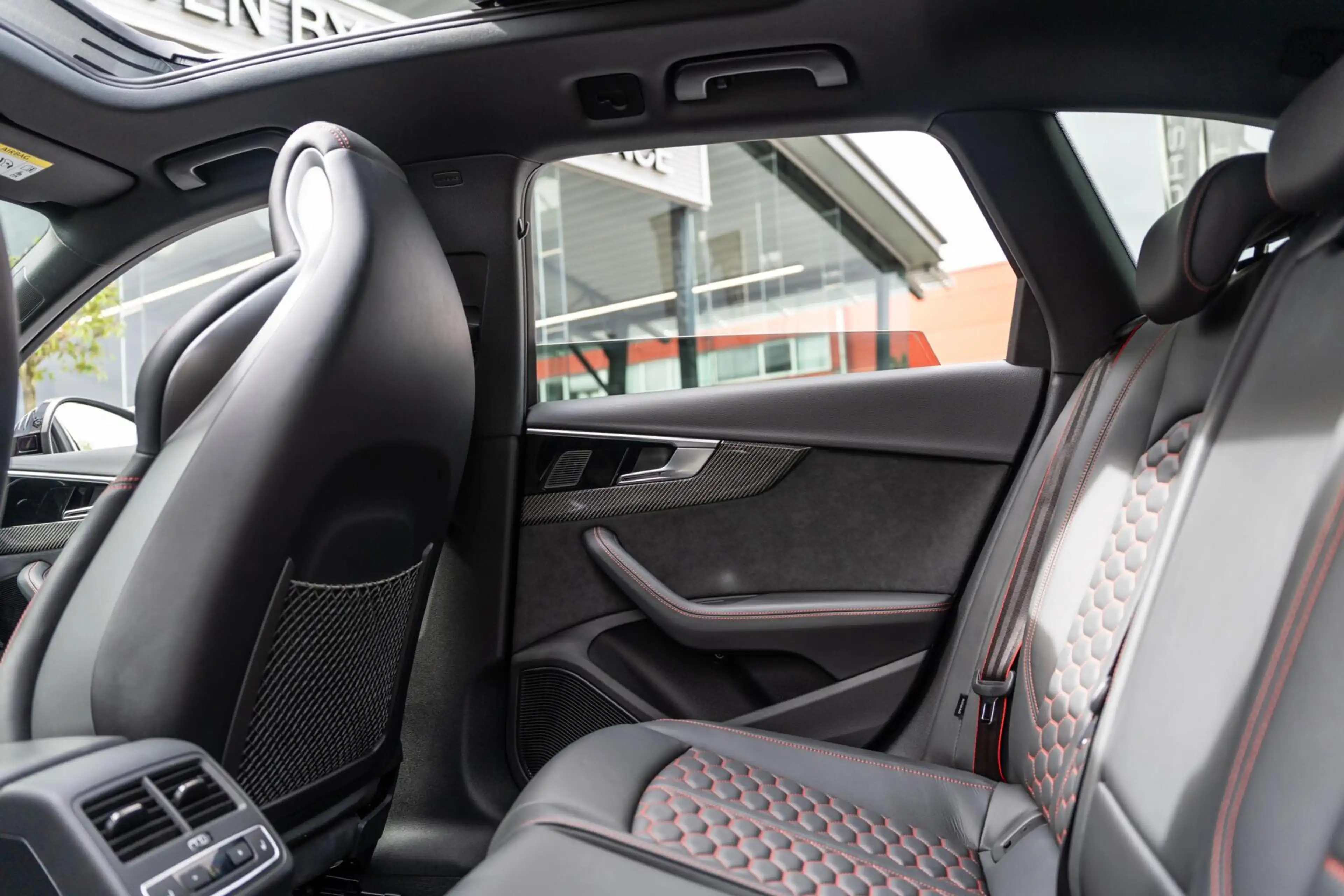 Audi RS4 Avant 2.9 TFSI RS 4 quattro competition plus — photo 31