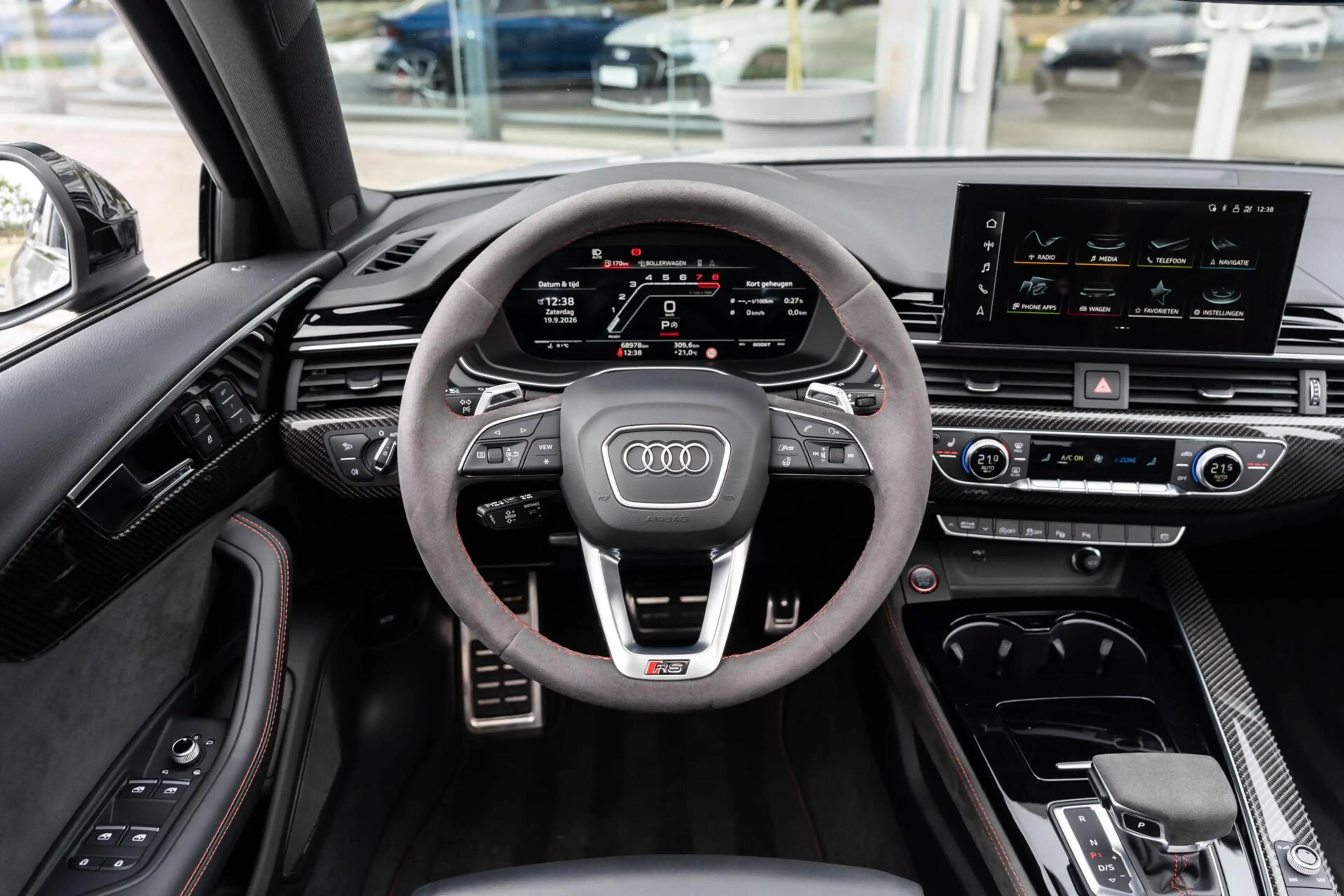 Audi RS4 Avant 2.9 TFSI RS 4 quattro competition plus — photo 18