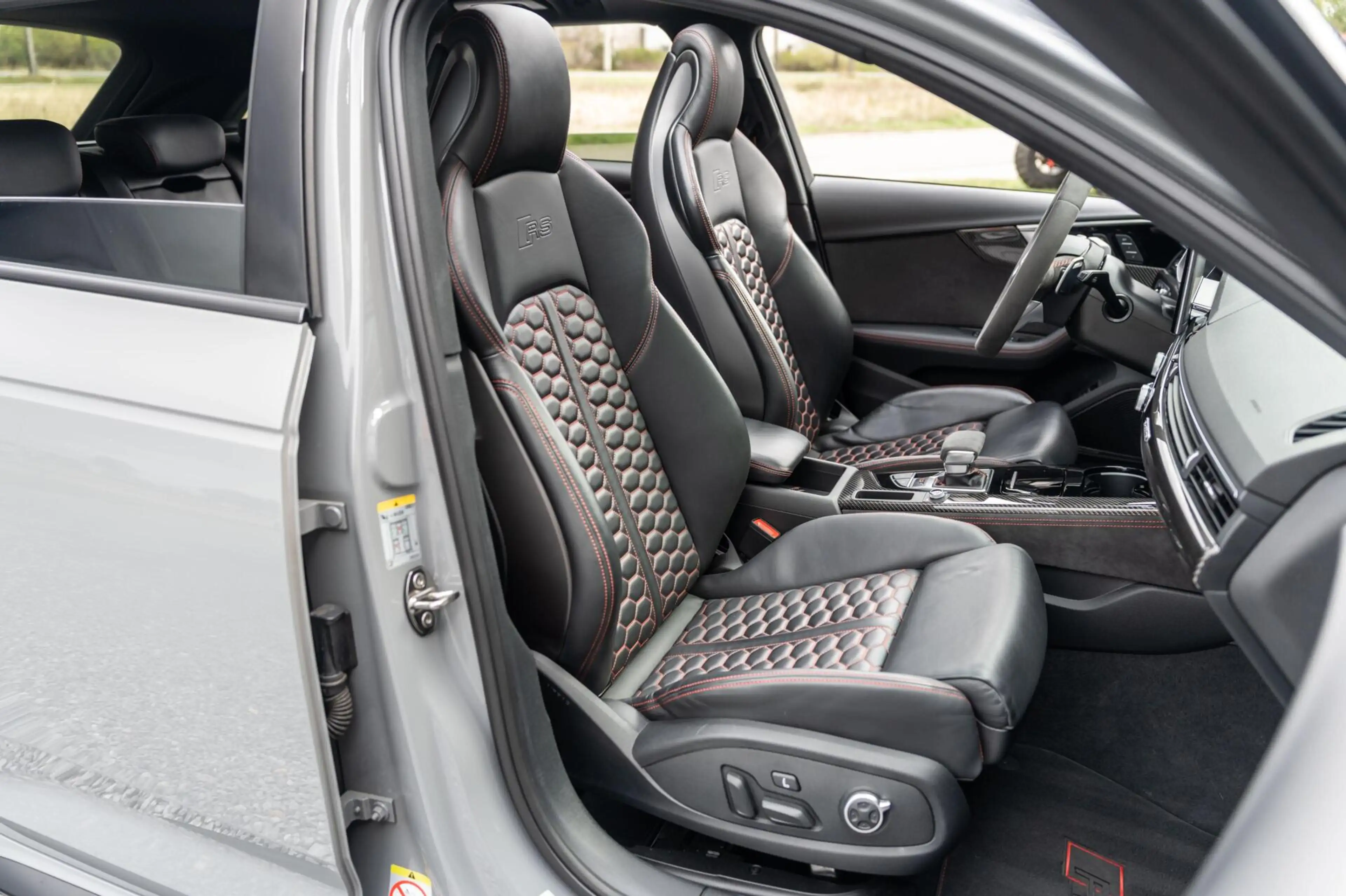 Audi RS4 Avant 2.9 TFSI RS 4 quattro competition plus — photo 28