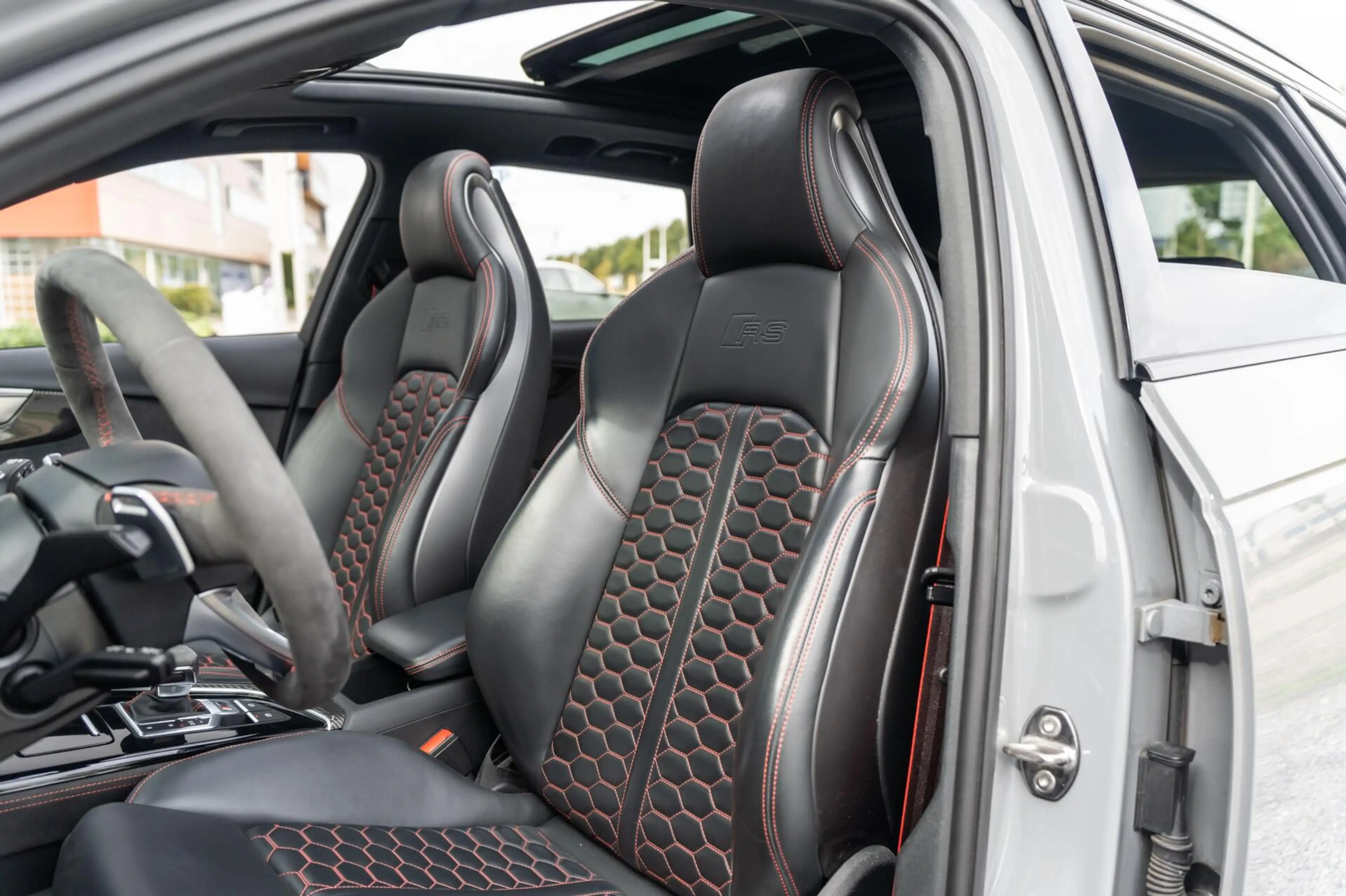 Audi RS4 Avant 2.9 TFSI RS 4 quattro competition plus — photo 26