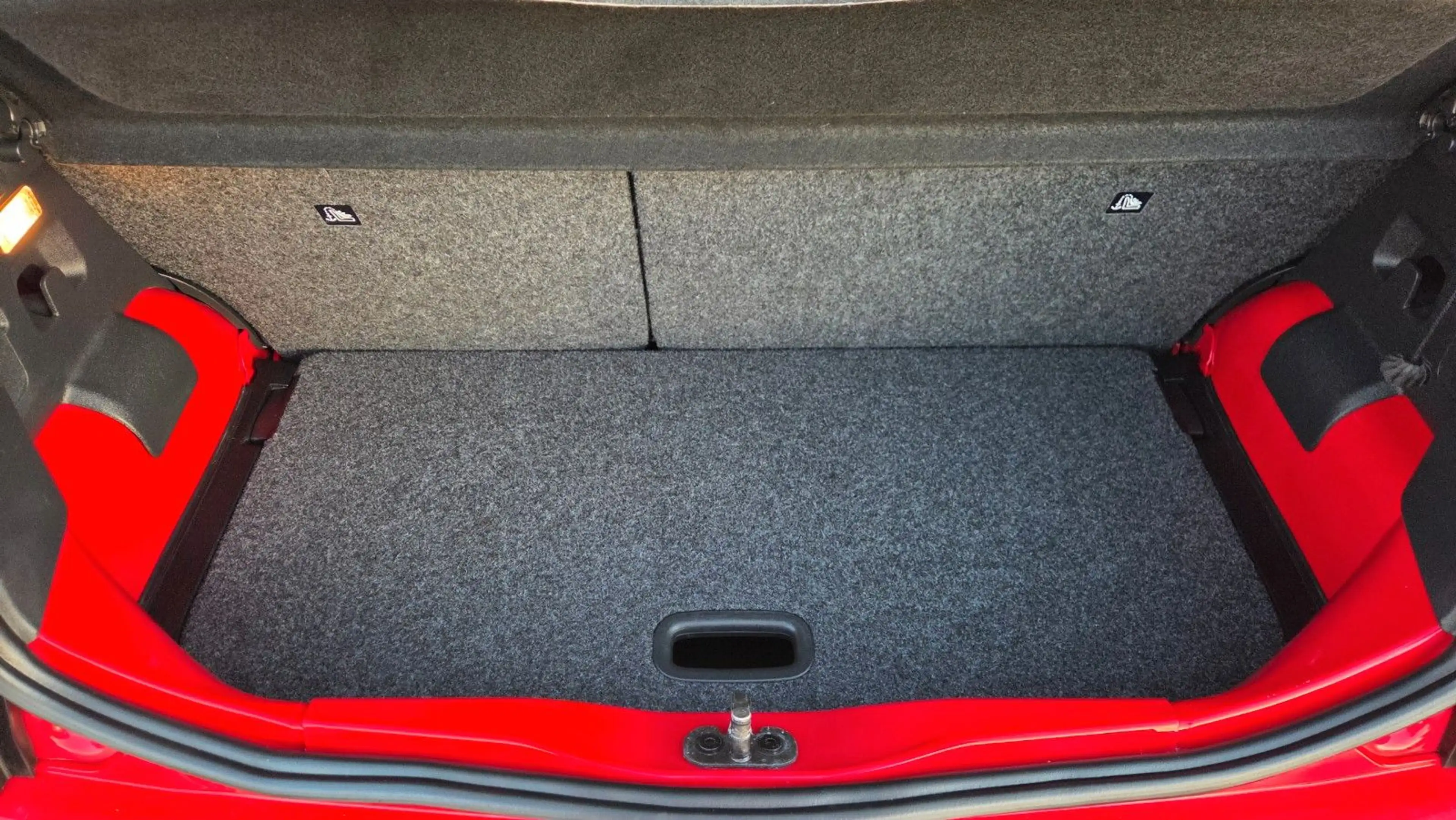Volkswagen up! 1.0 move up! — photo 11