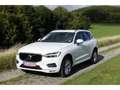Volvo XC60 D4 AWD Momentum  AHK/IntelliSafe /Pilot As Weiß - thumbnail 10
