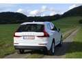 Volvo XC60 D4 AWD Momentum  AHK/IntelliSafe /Pilot As Weiß - thumbnail 14