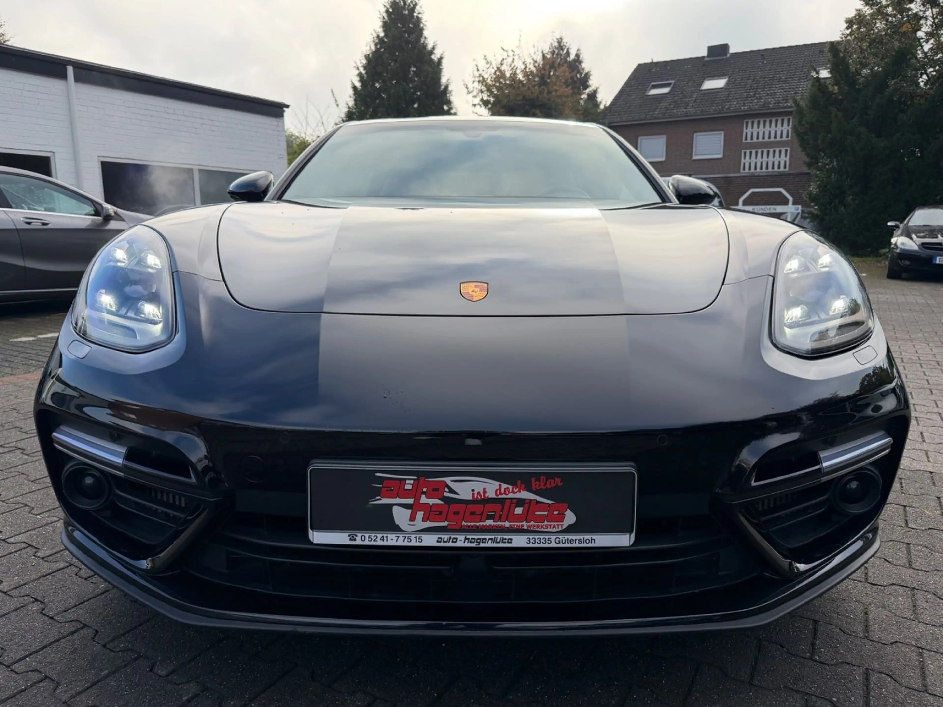 Porsche Panamera Turbo 100% PZ Historie / 1. Hand / BRD — photo 2