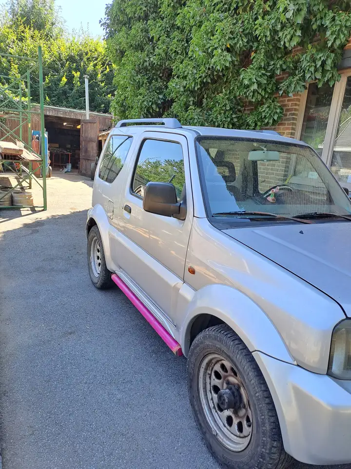 Suzuki Jimny 1.3i 16v, foto 2