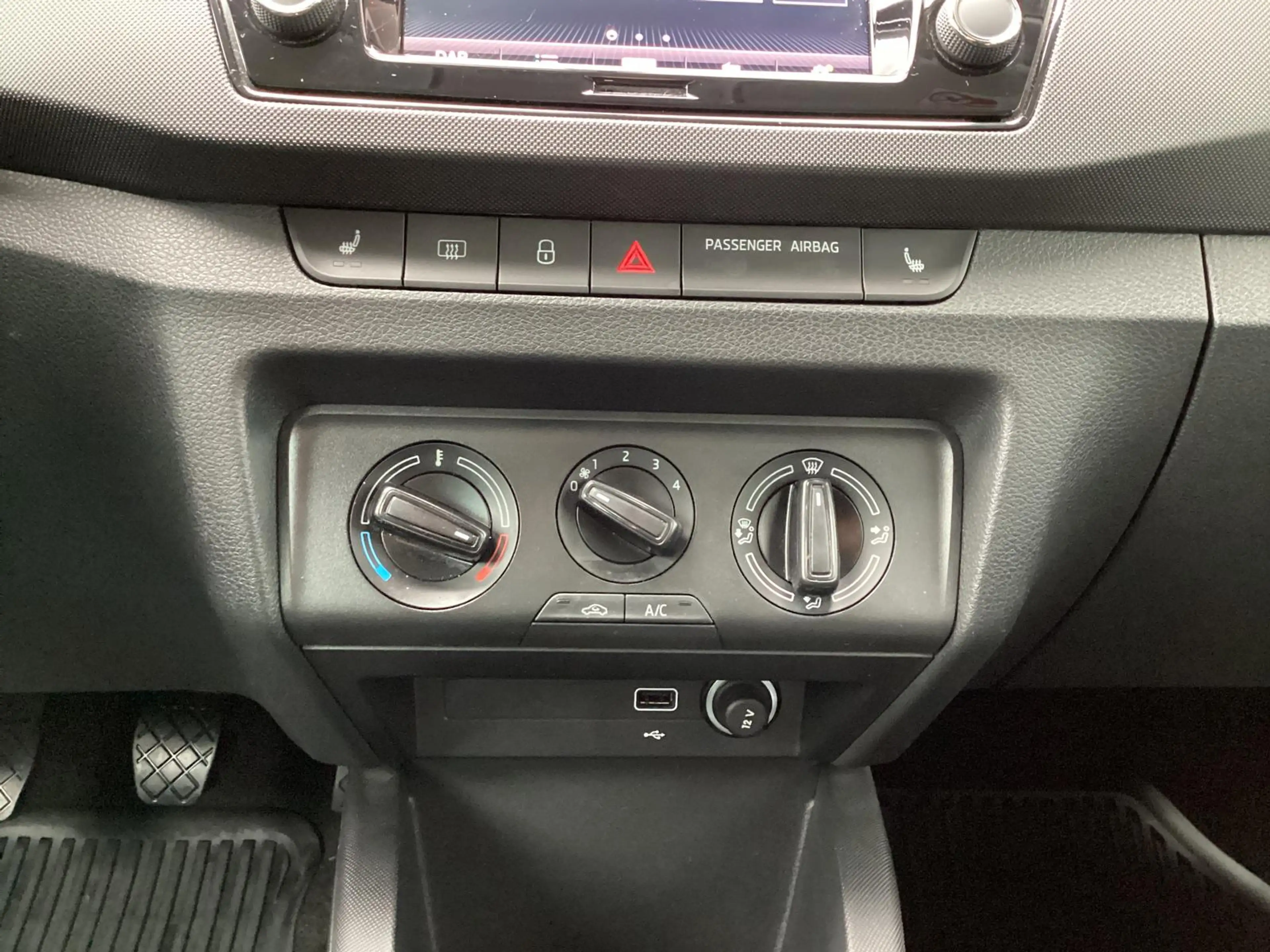 Skoda Fabia Combi 1.0 TSI Ambition/SHZ/App/Kamera/ACC — photo 9