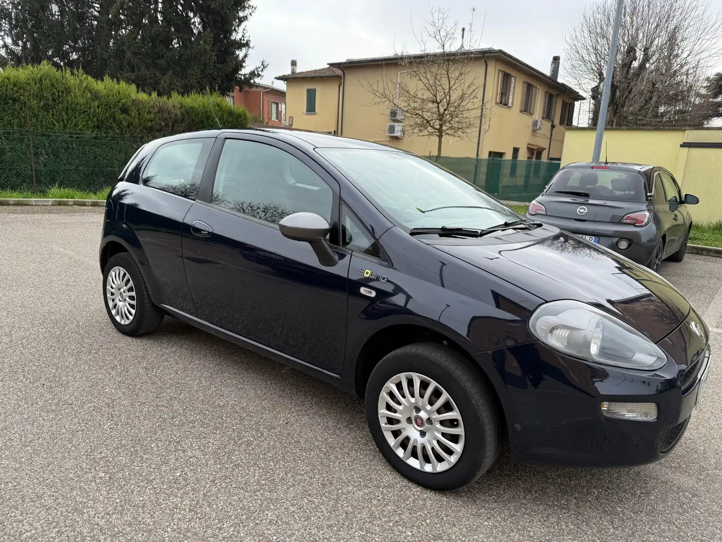 Fiat Punto 1.4 METANO - NEOPATENTATI - Blauw - 2