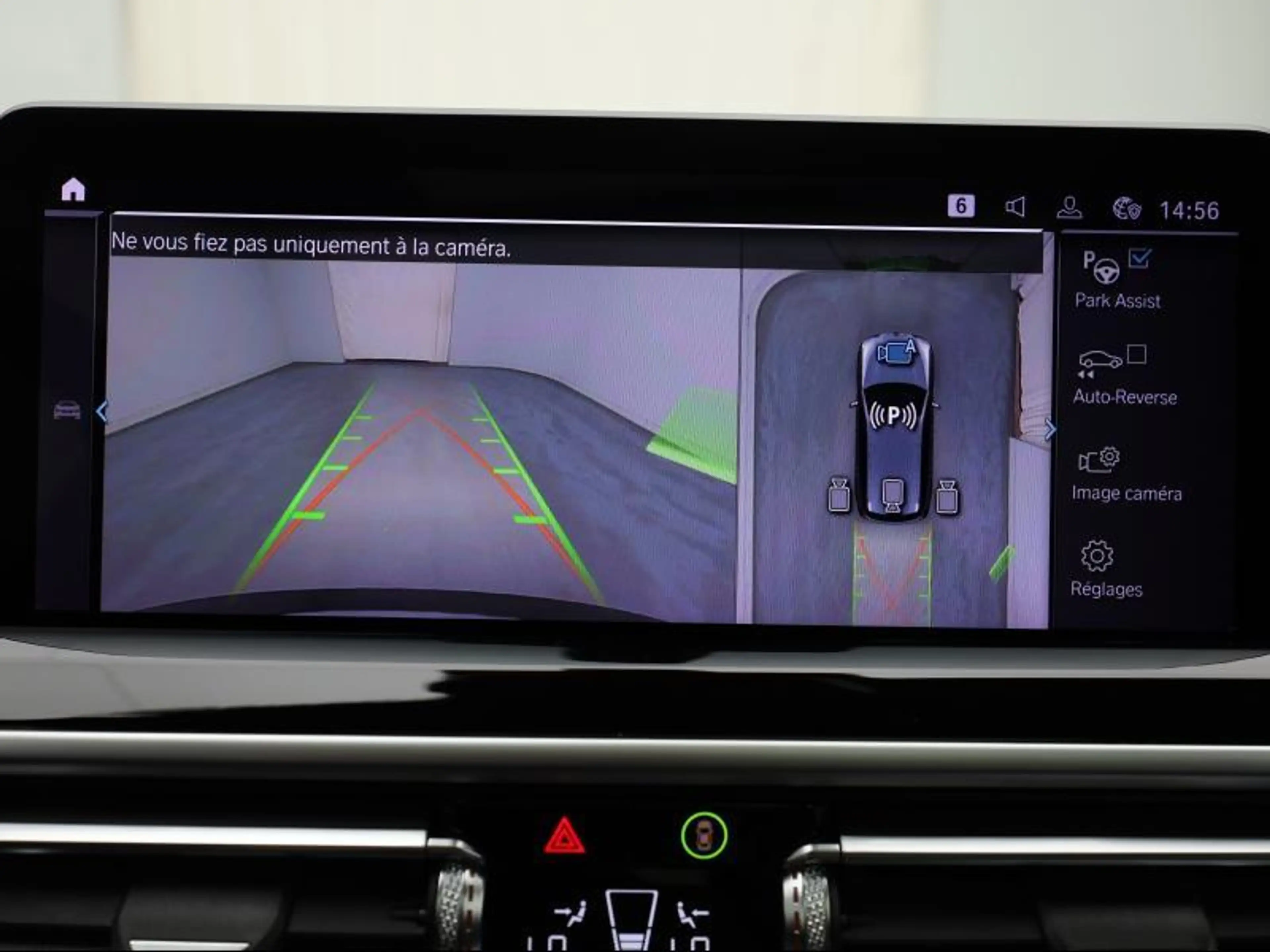 BMW iX3 Impressive — photo 15