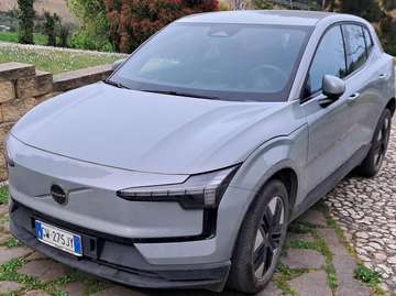 EX30 single motor Core rwd