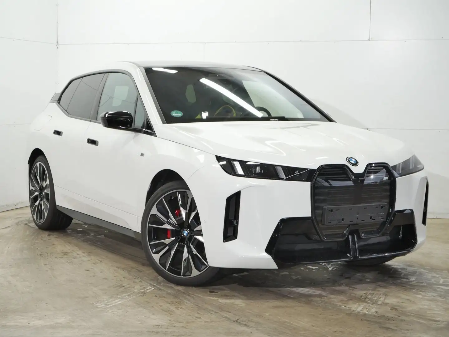 BMW iX M70 | B&W| Panorama-Glasdach| Sitzbelüftung vorne Weiß - 2