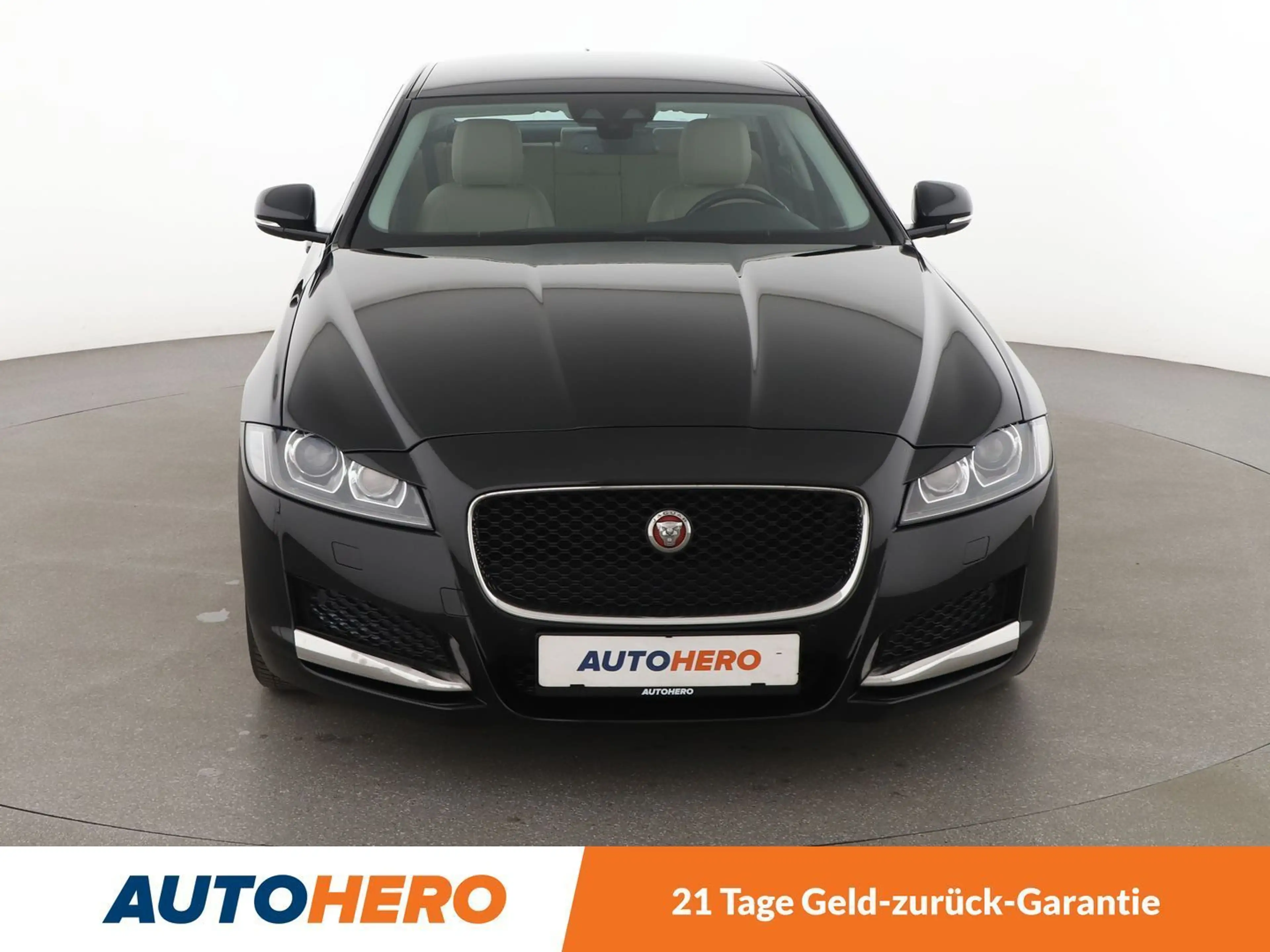 Jaguar XF 20d Prestige Aut.*XENON*CAM*TEMPO*AHK*SHZ*KLIMA* — photo 9