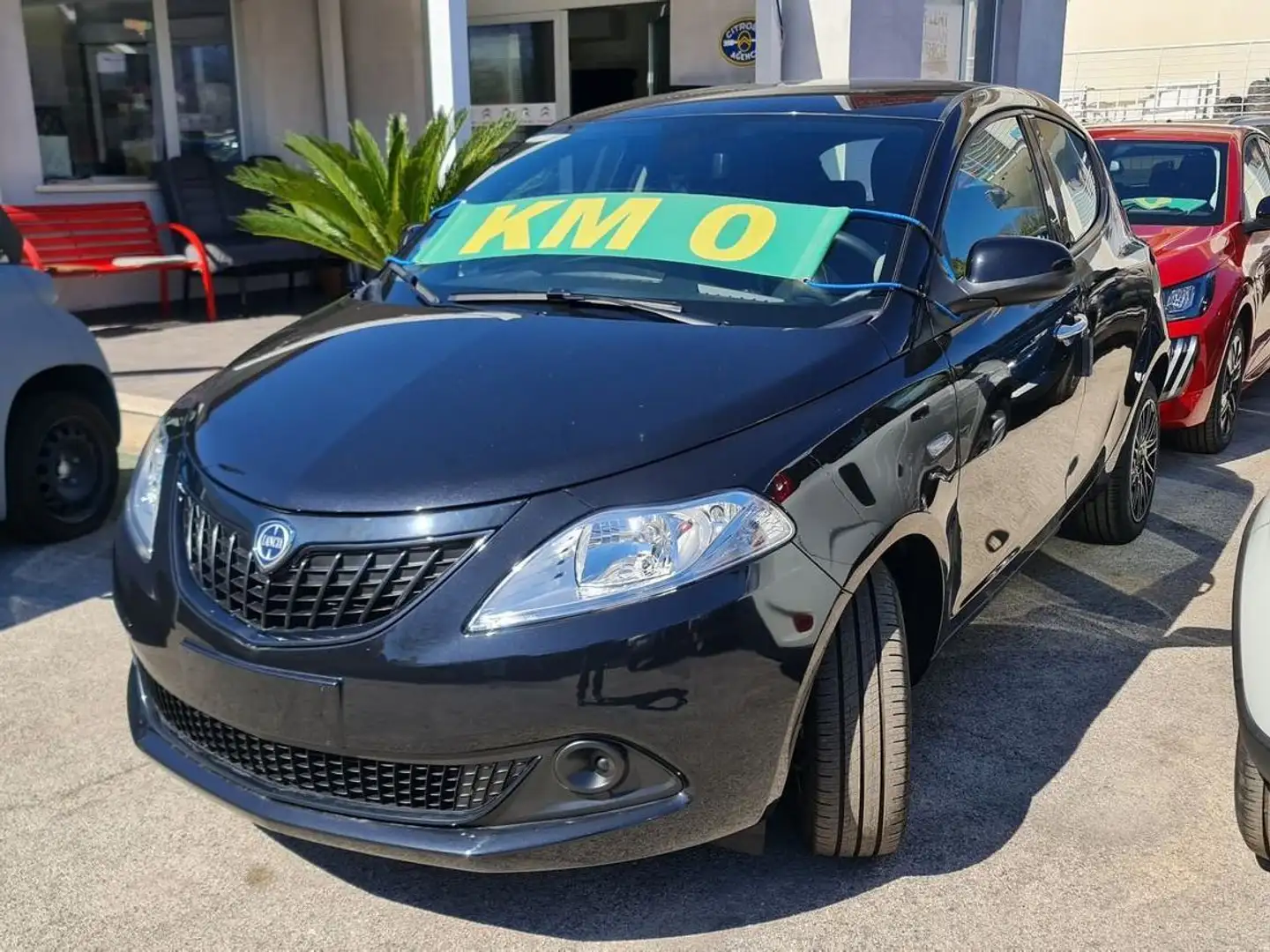 Lancia Y 1.2 ibrida Km Zero Negru - 1