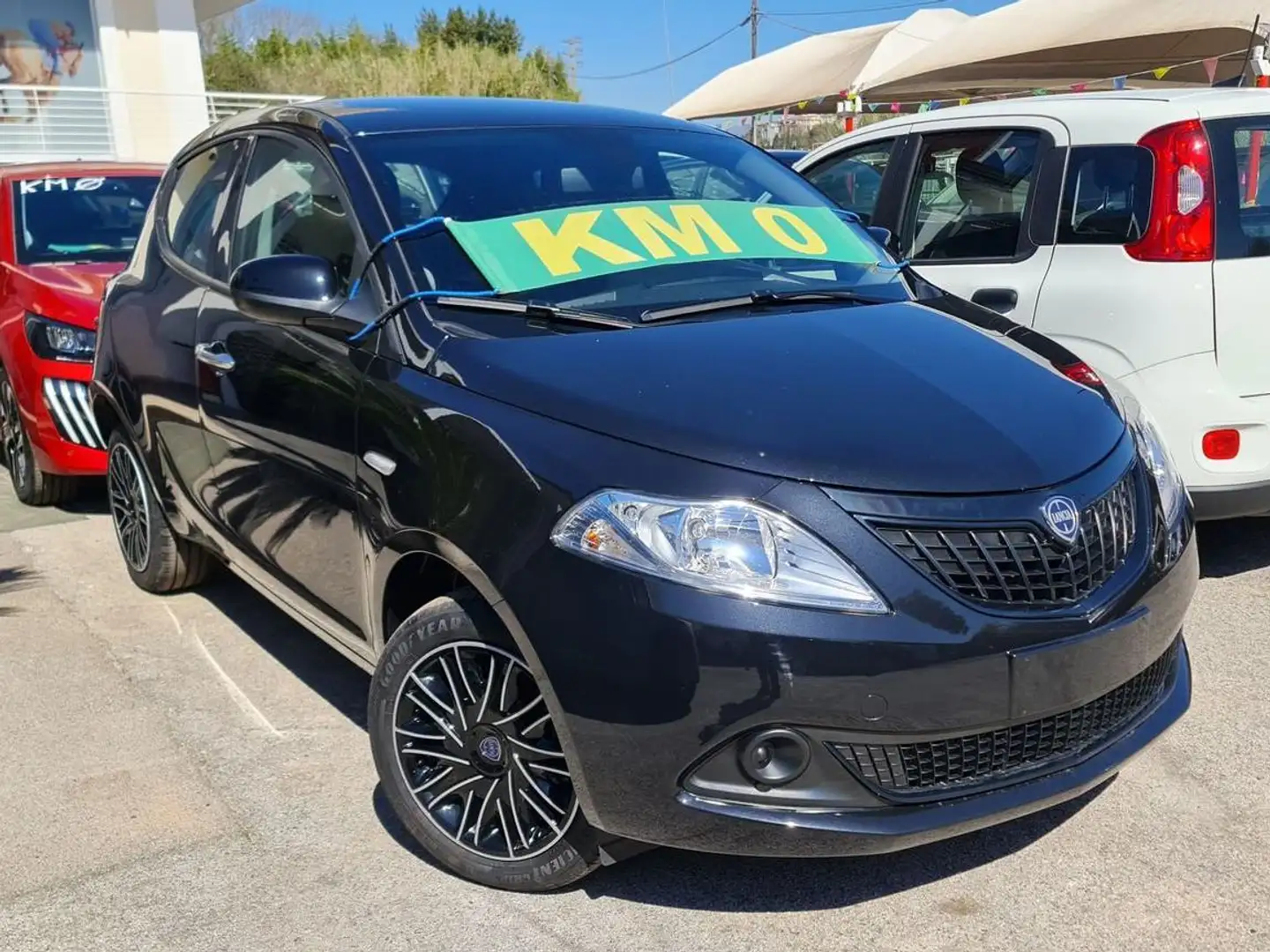 Lancia Y 1.2 ibrida Km Zero Negru - 2