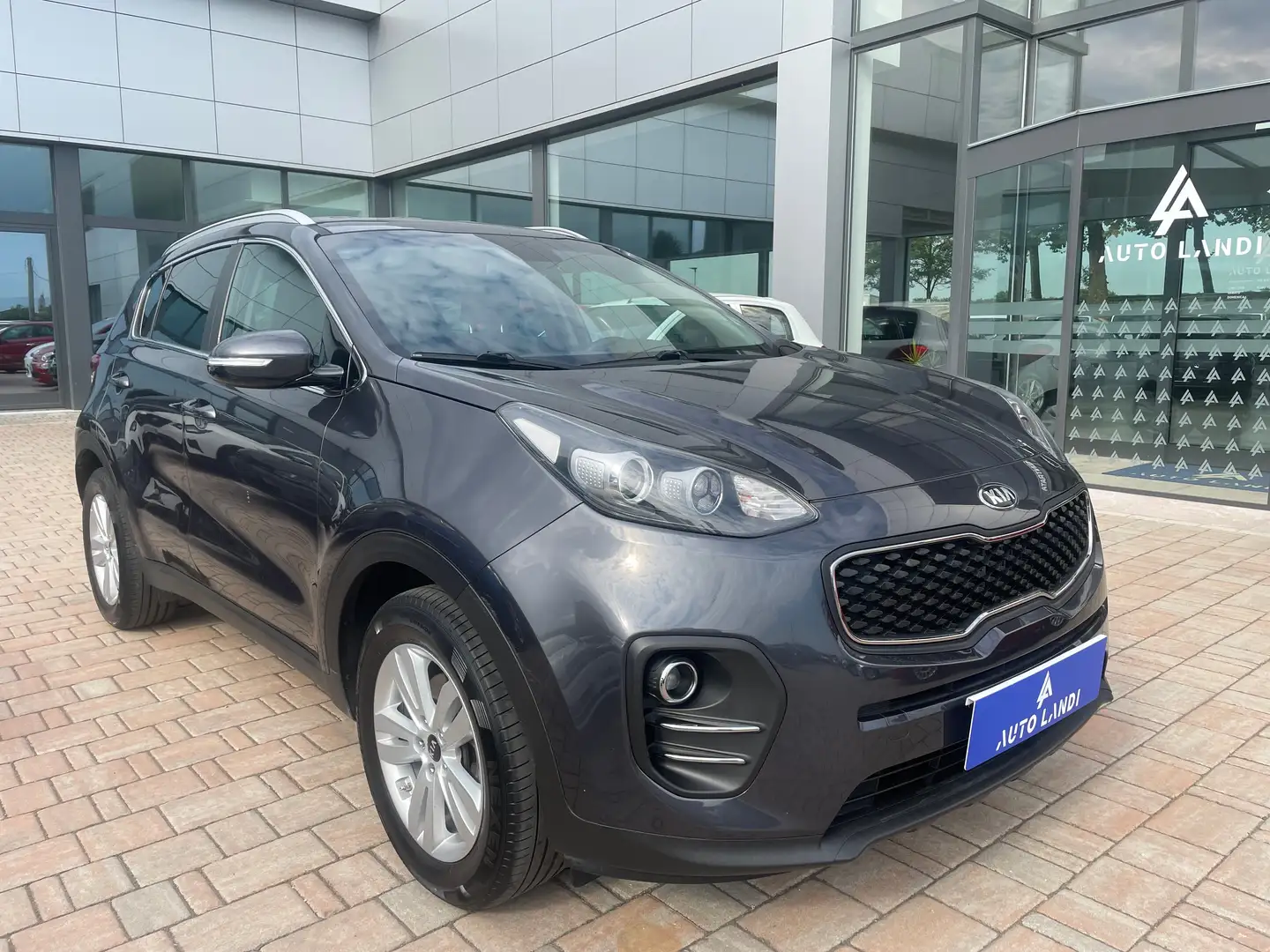 Kia Sportage Sportage 1.7 crdi Class Style Pack 2wd 115cv my17 Nero - 2