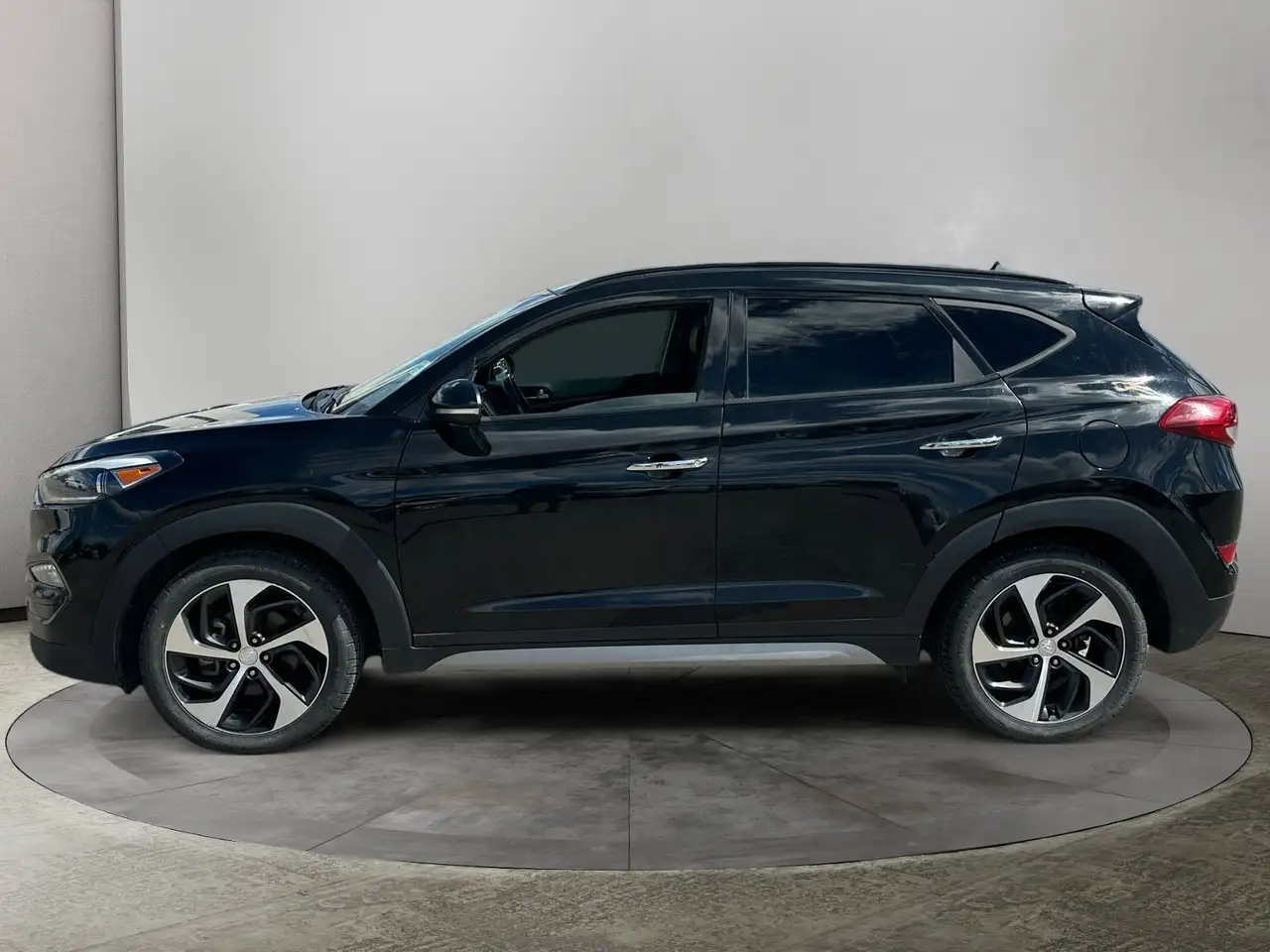 Hyundai TUCSON снимка Hyundai TUCSON