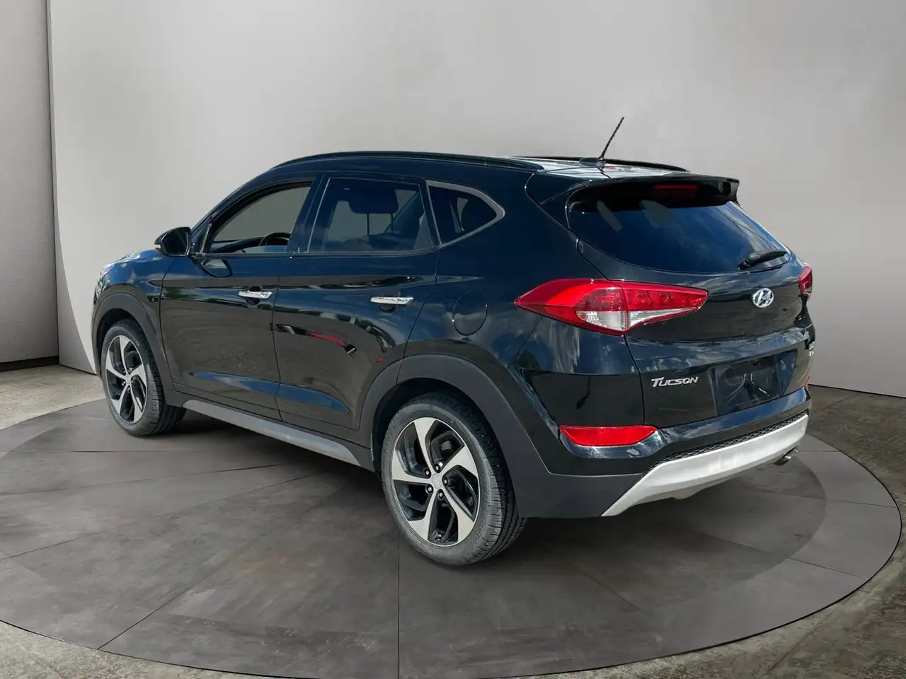 Hyundai TUCSON снимка Hyundai TUCSON