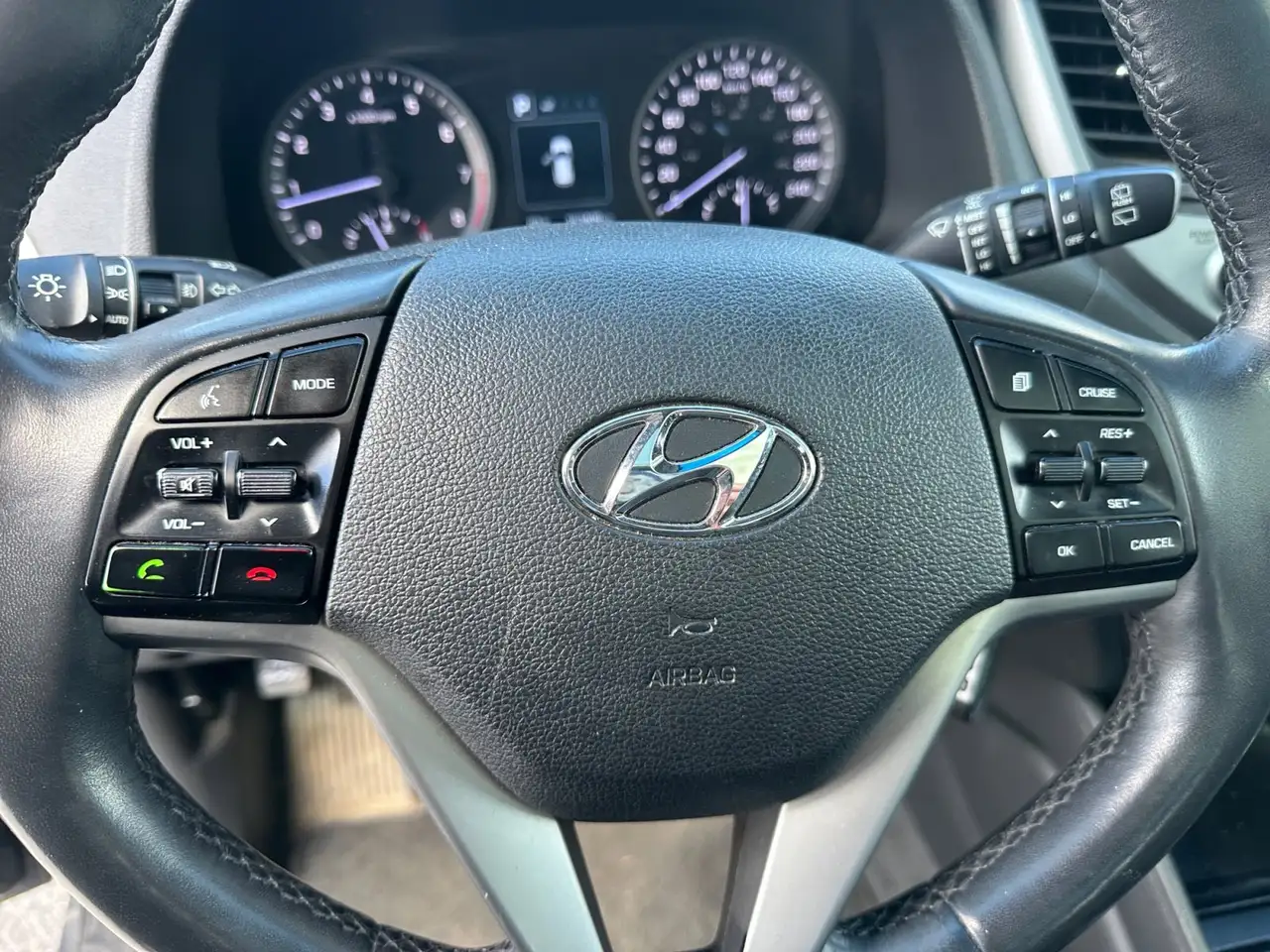 Hyundai TUCSON снимка Hyundai TUCSON
