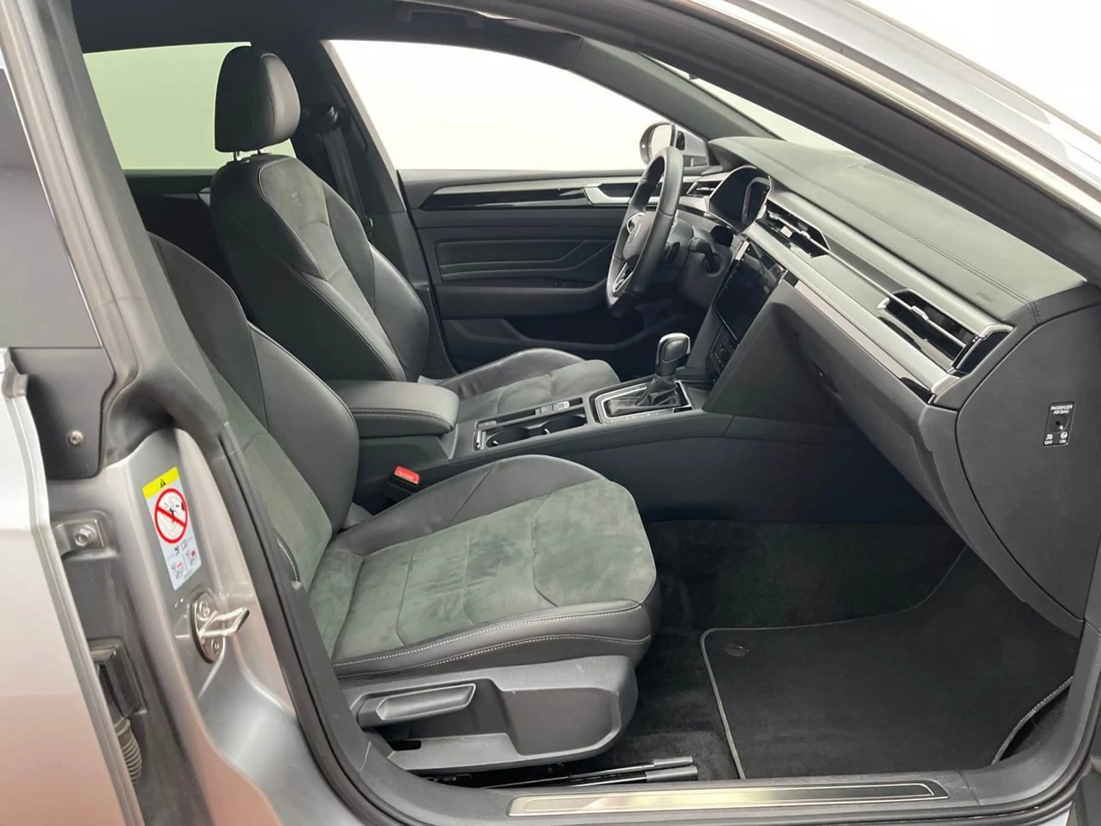 Volkswagen Arteon Shooting Brake 2.0 TDI R-Line 4M AHK — photo 8
