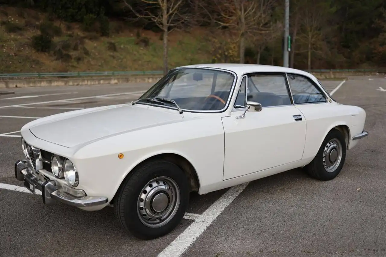 Alfa Romeo 1750 GT VELOCE, foto 2