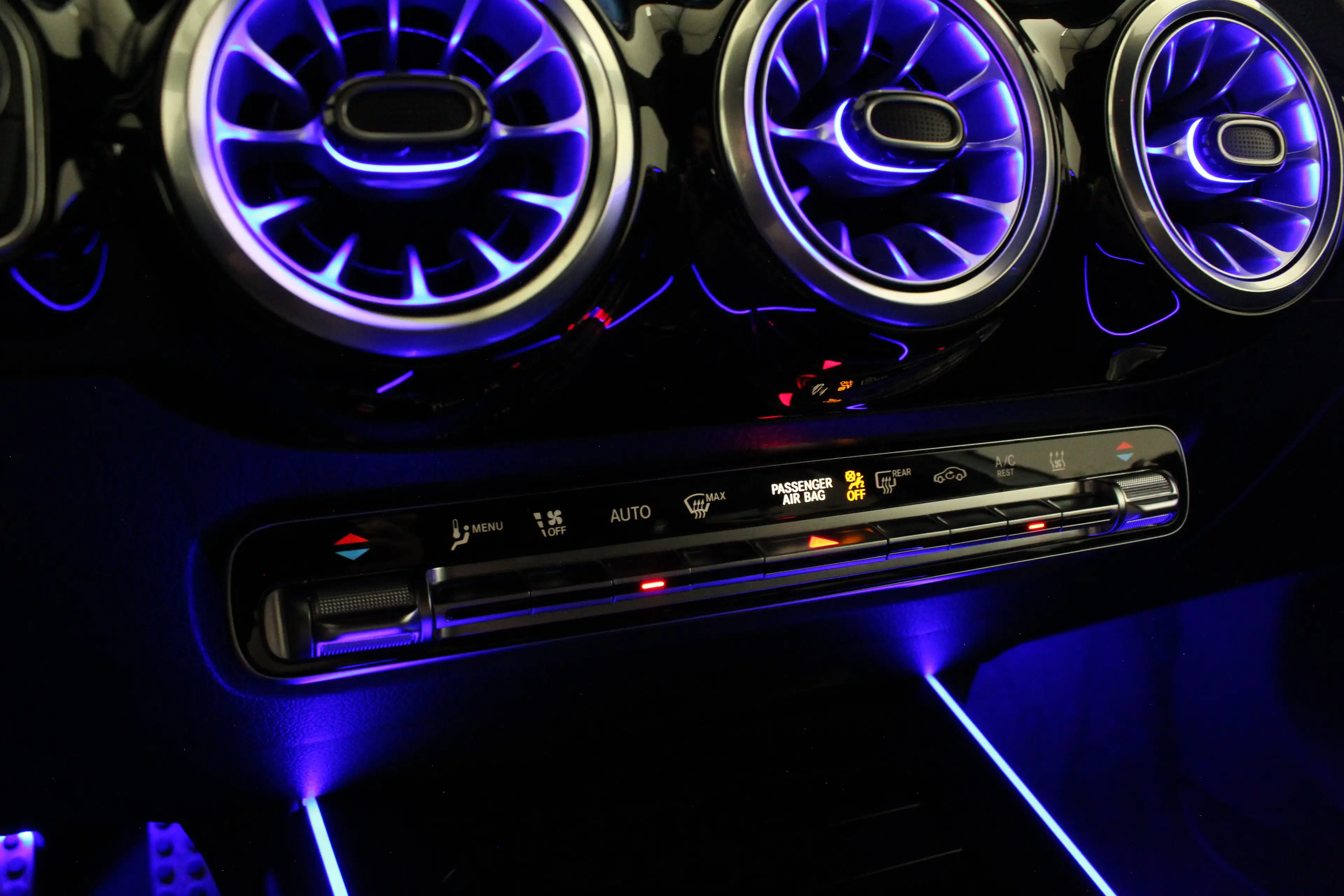 Mercedes-Benz B 250 e AMG Line  Adapt.cruise/Night-pakket/Plug-in hyb — photo 15