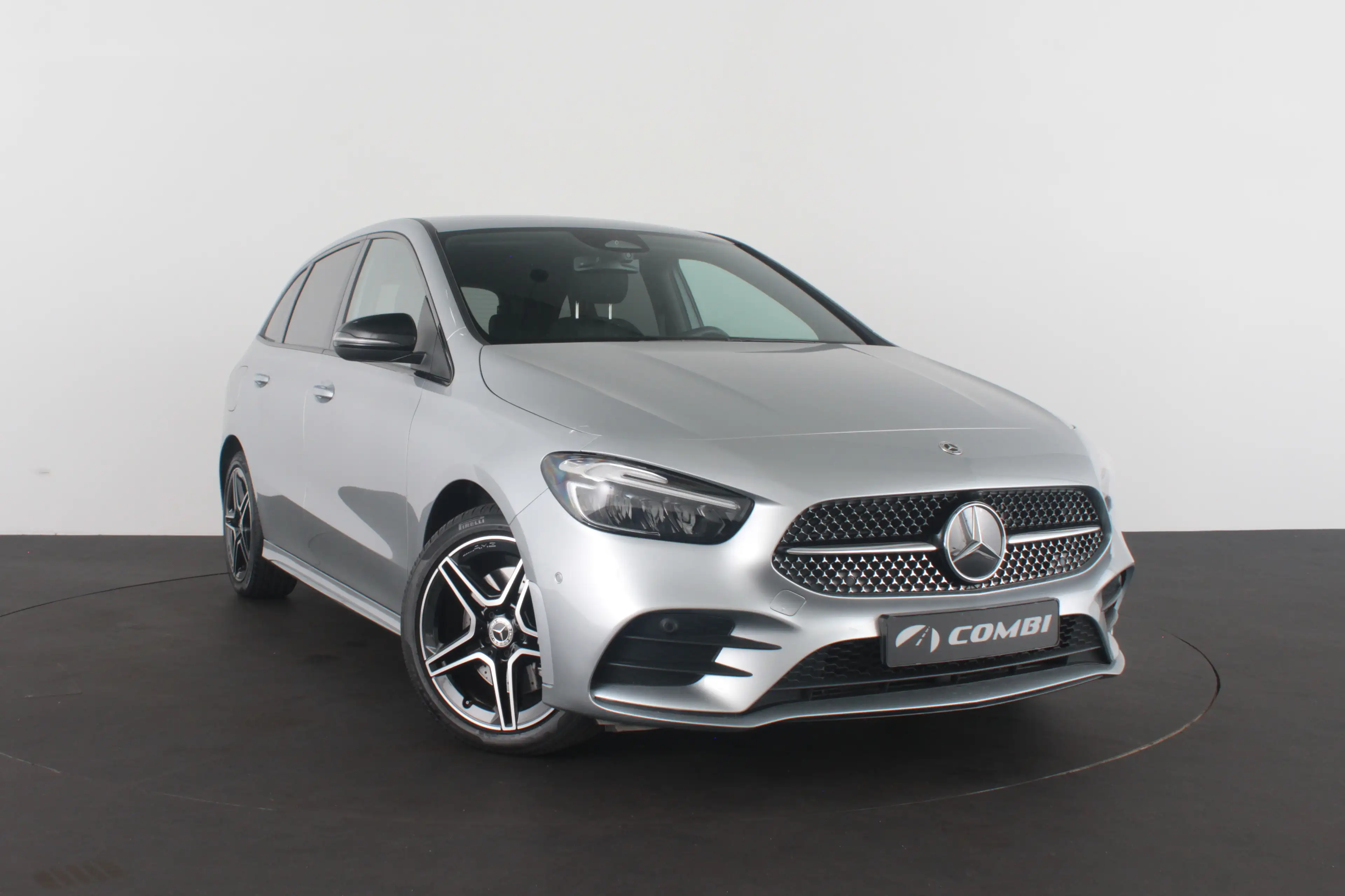 Mercedes-Benz B 250 e AMG Line  Adapt.cruise/Night-pakket/Plug-in hyb — photo 3