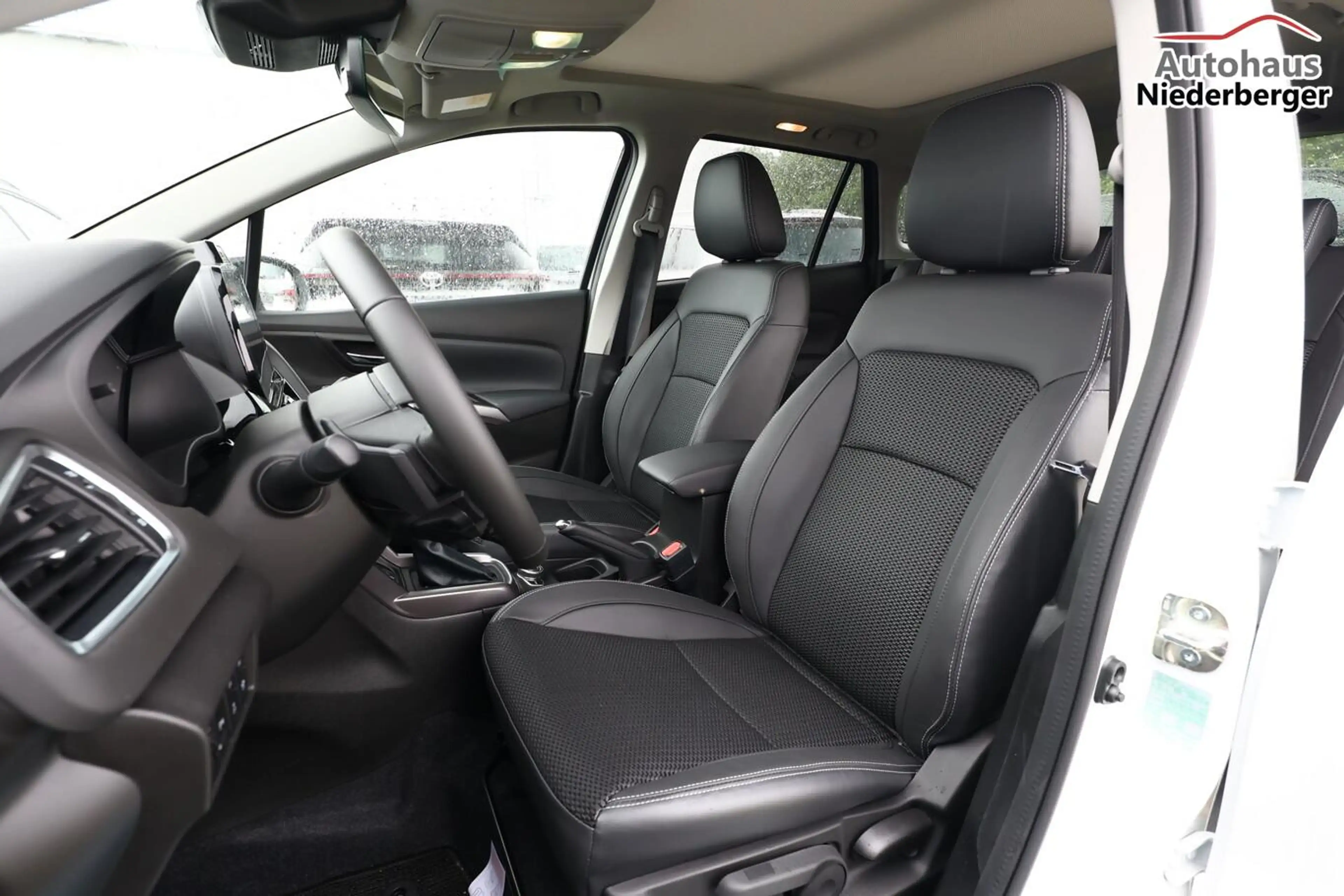 Suzuki S-Cross Comfort+ 1.4 MHEV 4WD Aut Pano 360° Lede 81 kW ... — photo 6
