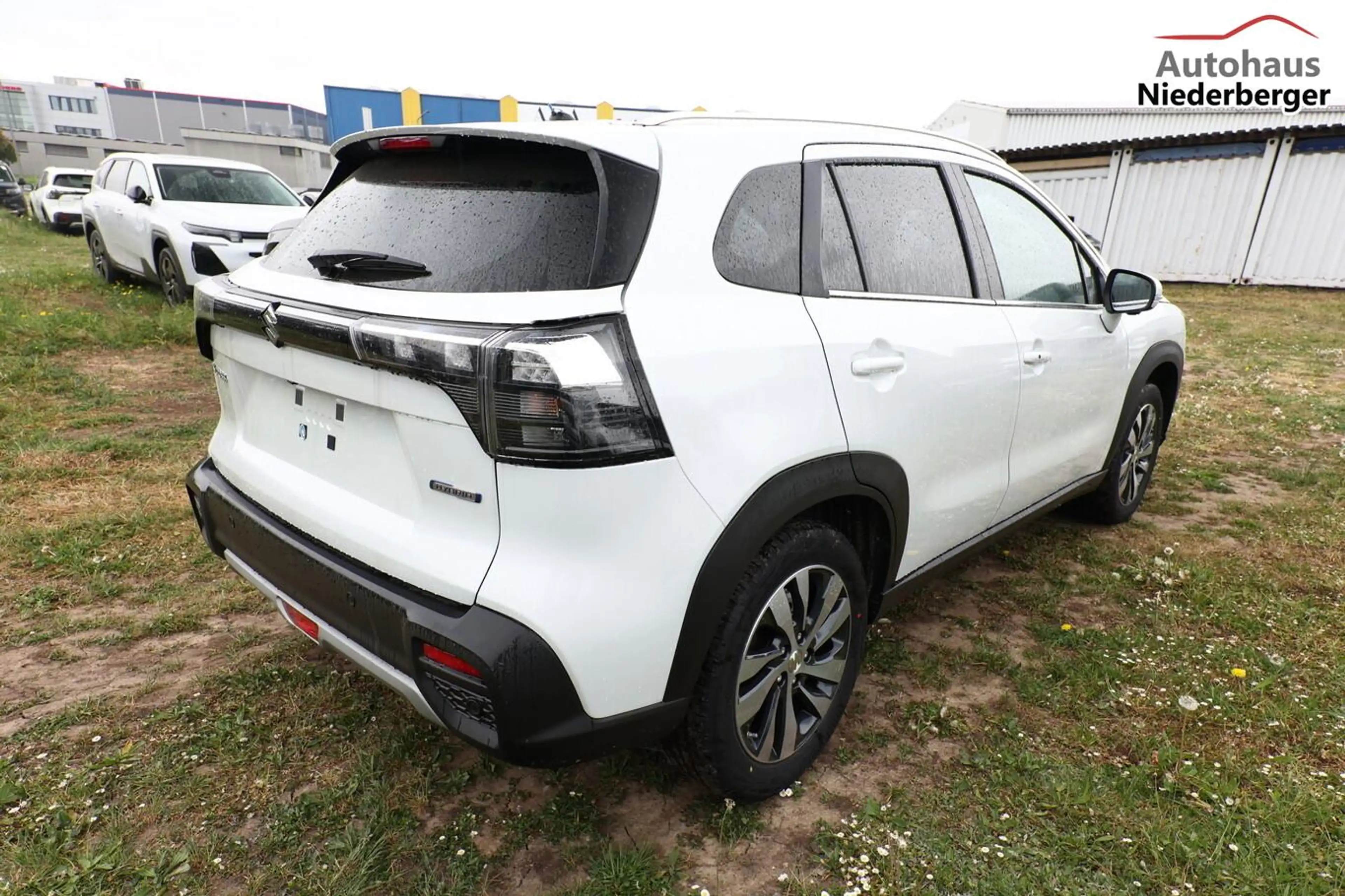 Suzuki S-Cross Comfort+ 1.4 MHEV 4WD Aut Pano 360° Lede 81 kW ... — photo 3