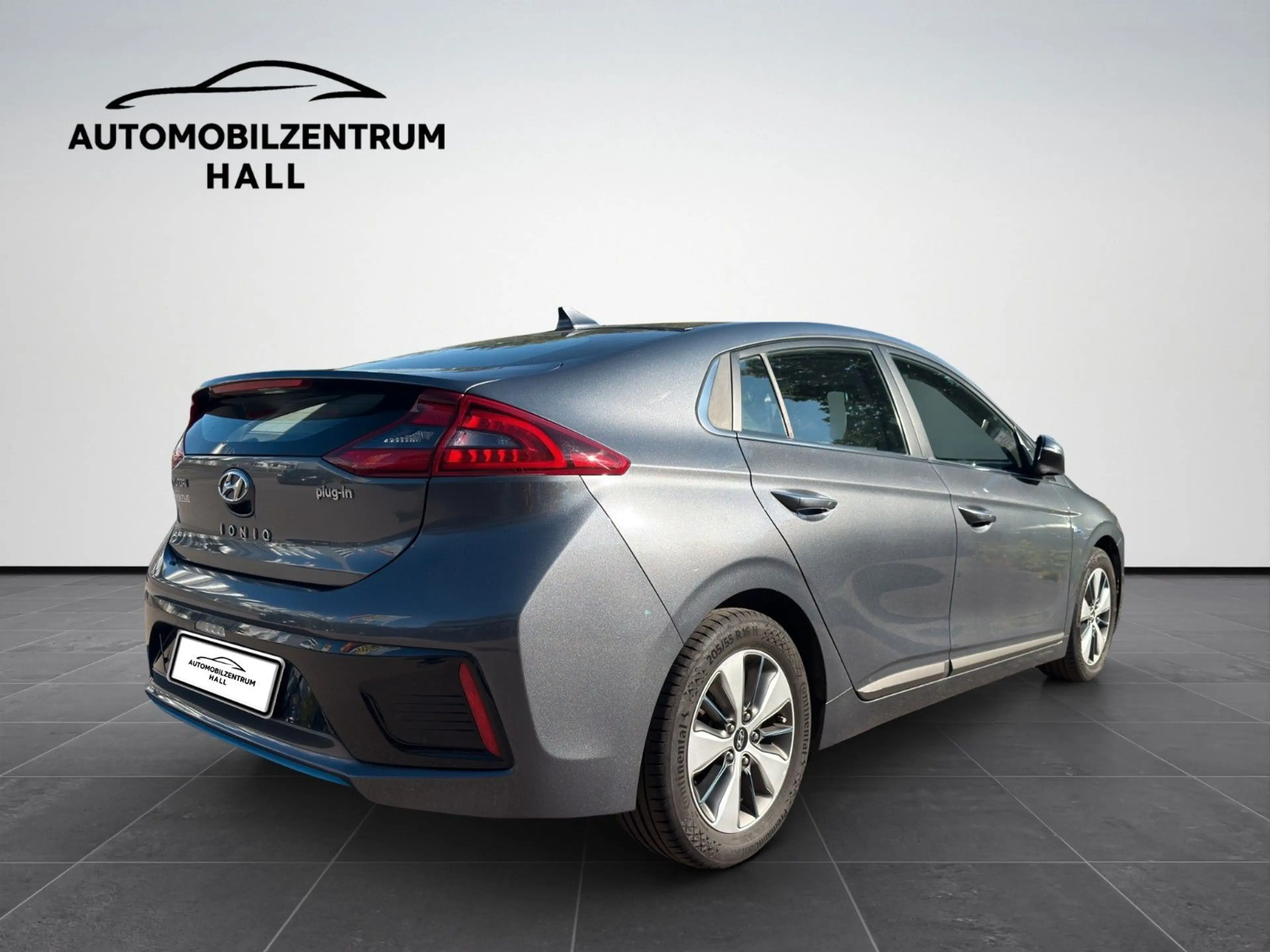 Hyundai IONIQ Lim. Premium Plug-In Hybrid NAVI ACC LEDER — photo 6
