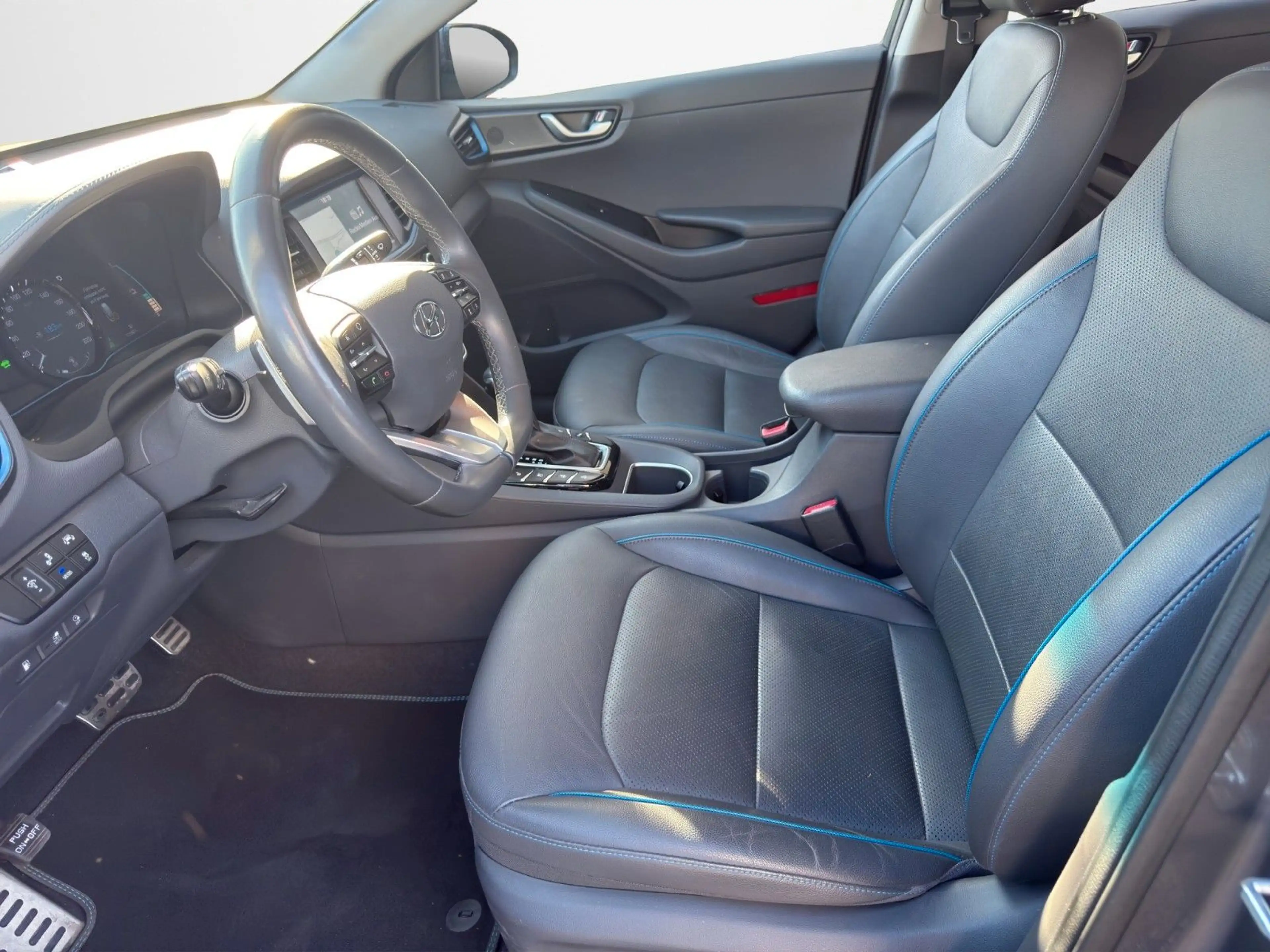 Hyundai IONIQ Lim. Premium Plug-In Hybrid NAVI ACC LEDER — photo 9