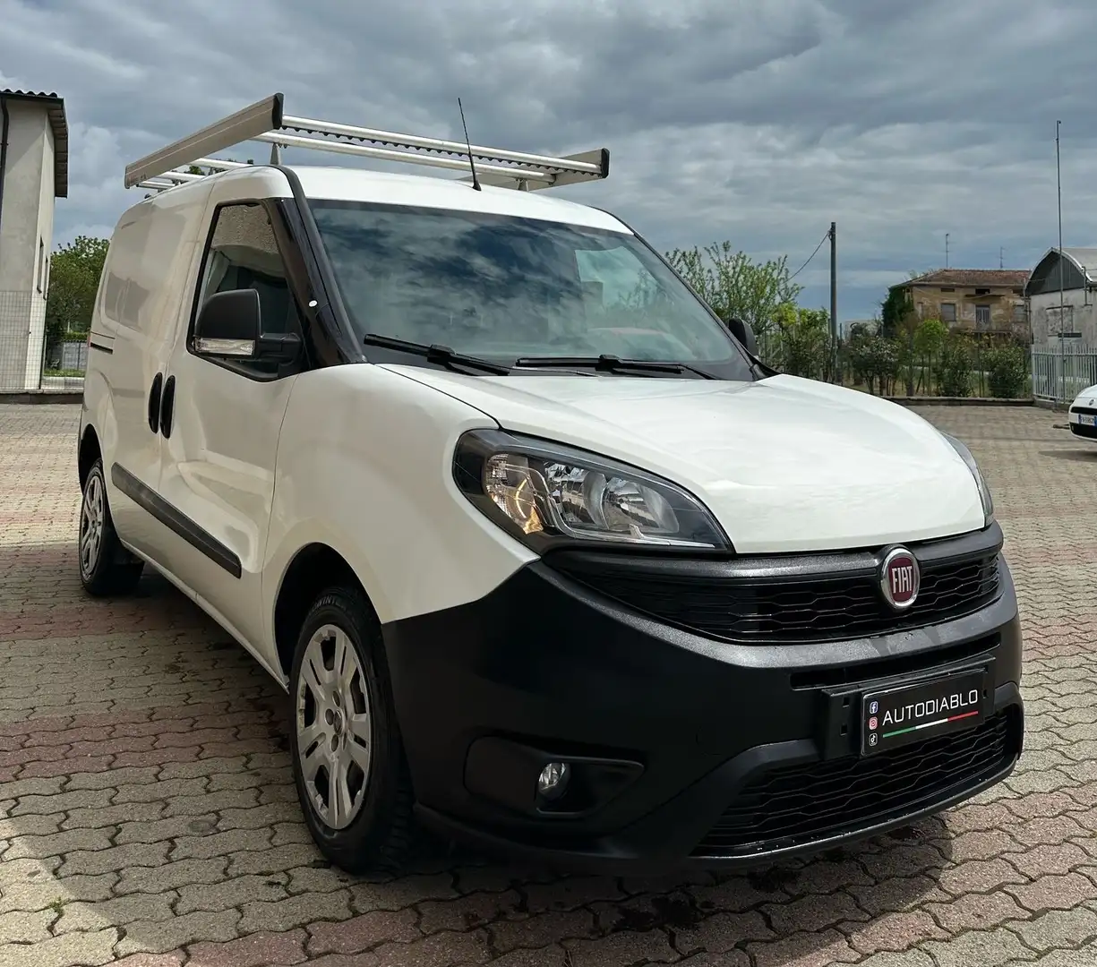 Fiat Doblo 1.6 mjt 16v Easy s&s 105cv Blanc - 1