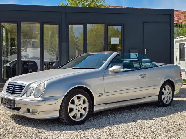 Mercedes-Benz CLK 230 Cabrio*AUT*Leder*Xenon*elektr. Sitze*