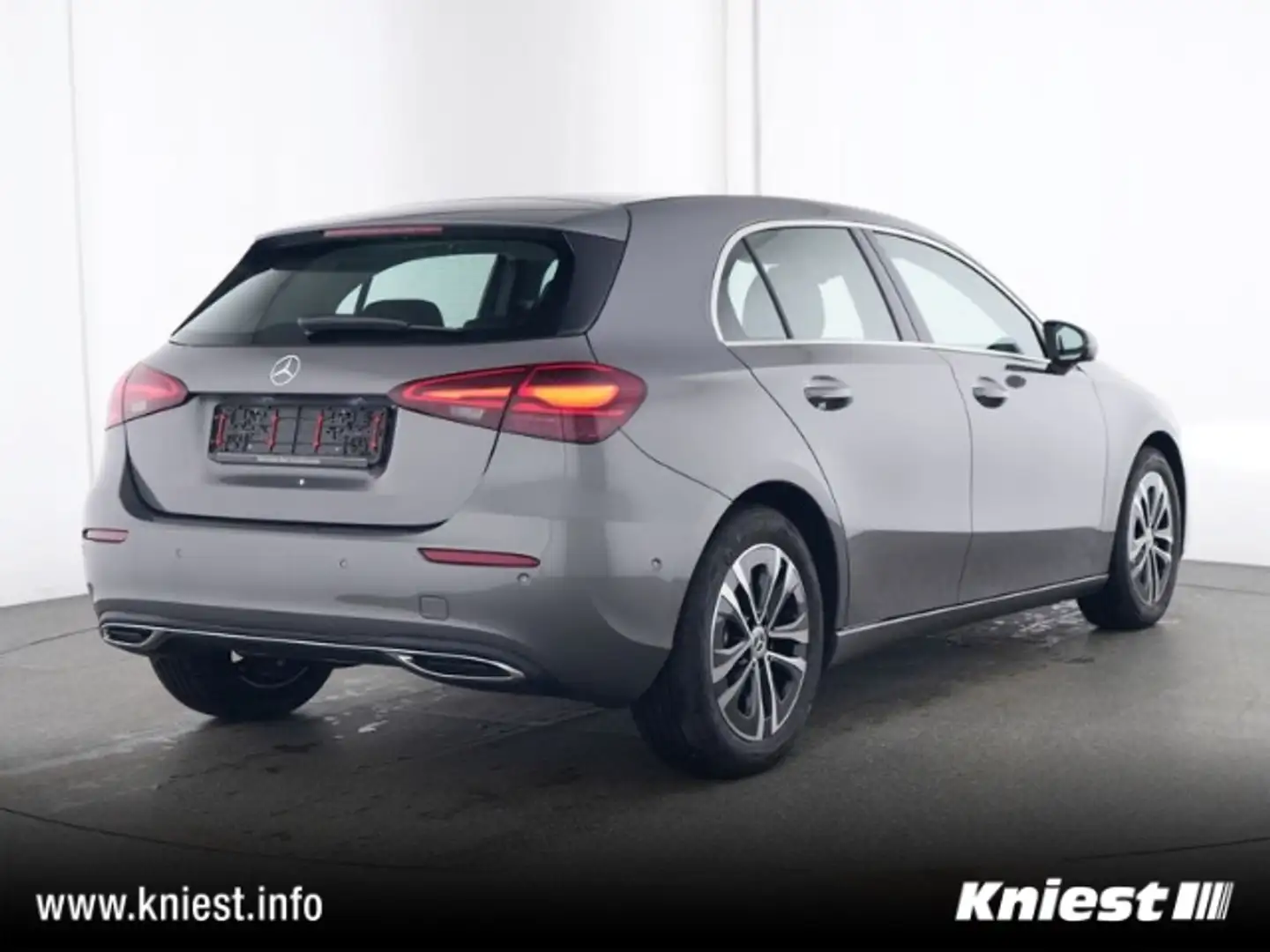 Mercedes-Benz A 200 Progressive Line Advanced / Ledersitze Grau - 2