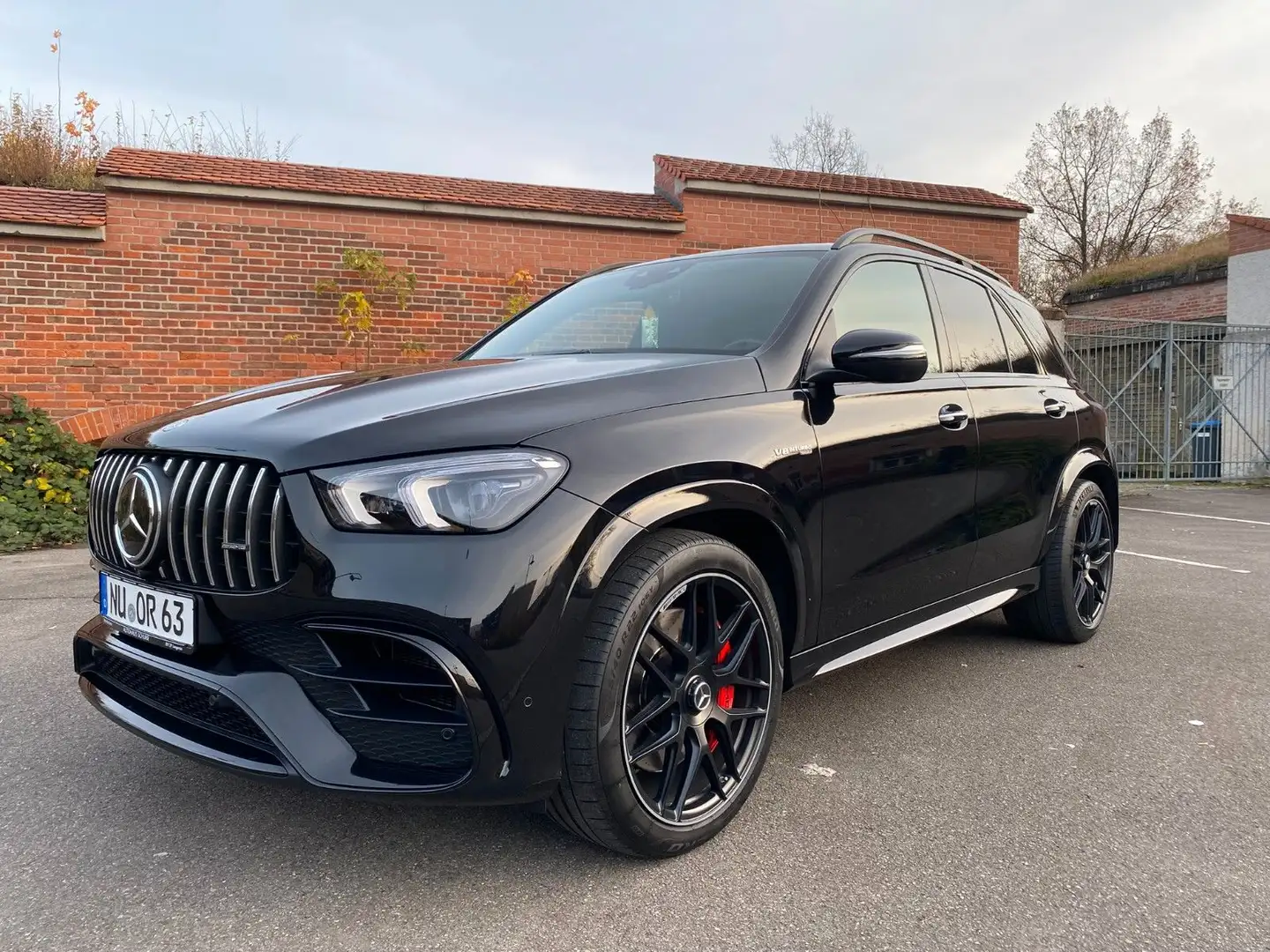 Mercedes-Benz GLE 63*S*AMG*4Matic*Sport*Garantie* Schwarz - 1