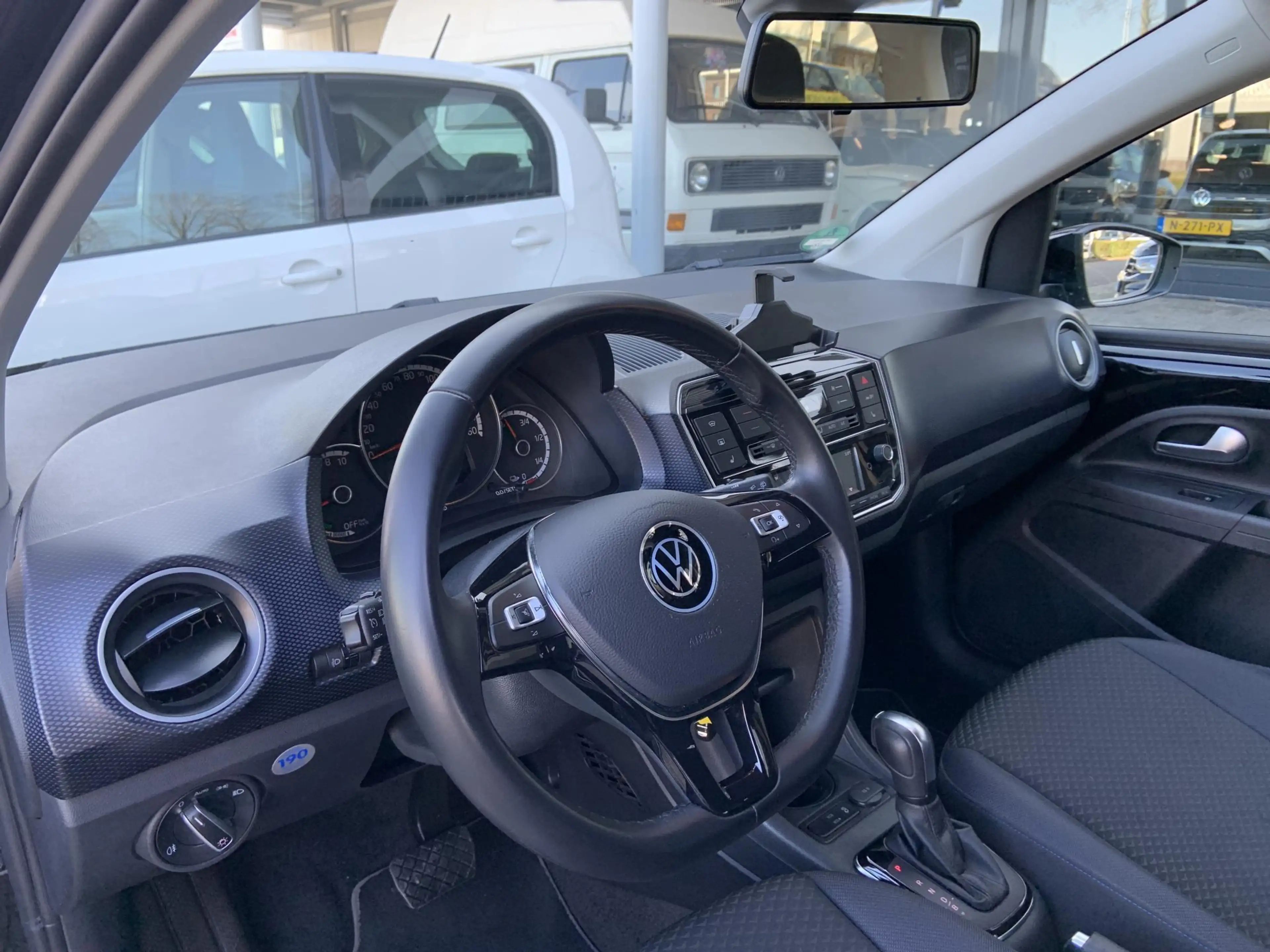 Volkswagen e-up! e-up! United (Camera,LM,Clima,Winter) — photo 13