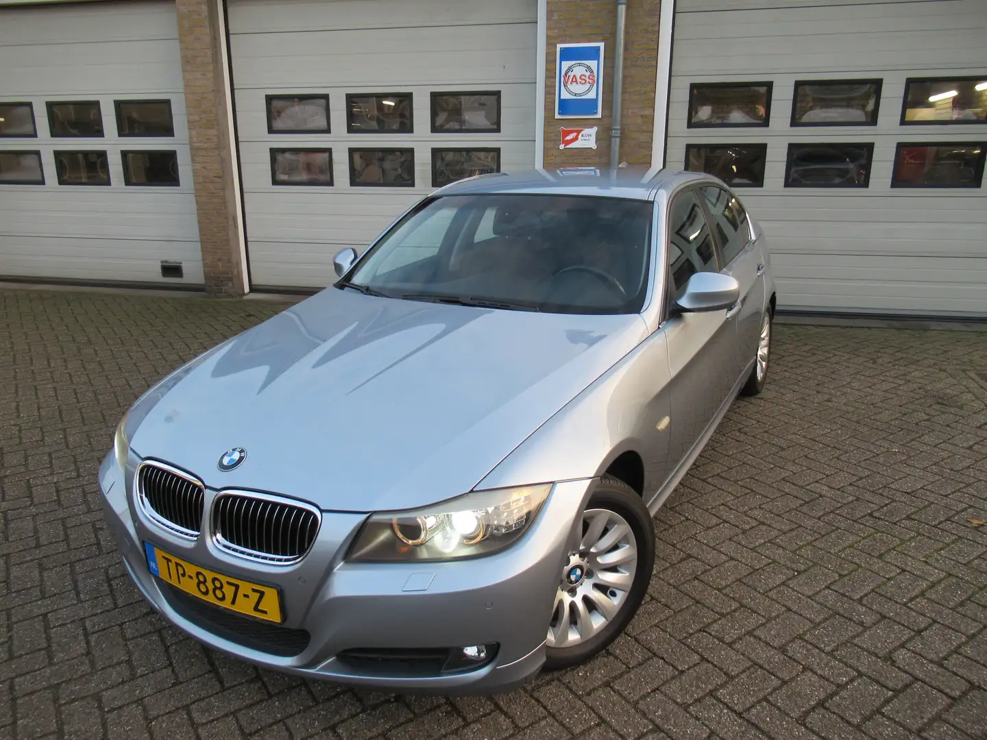 BMW 325 3-serie 325i Executive Xenon, Clima, PDC Bleu - 1