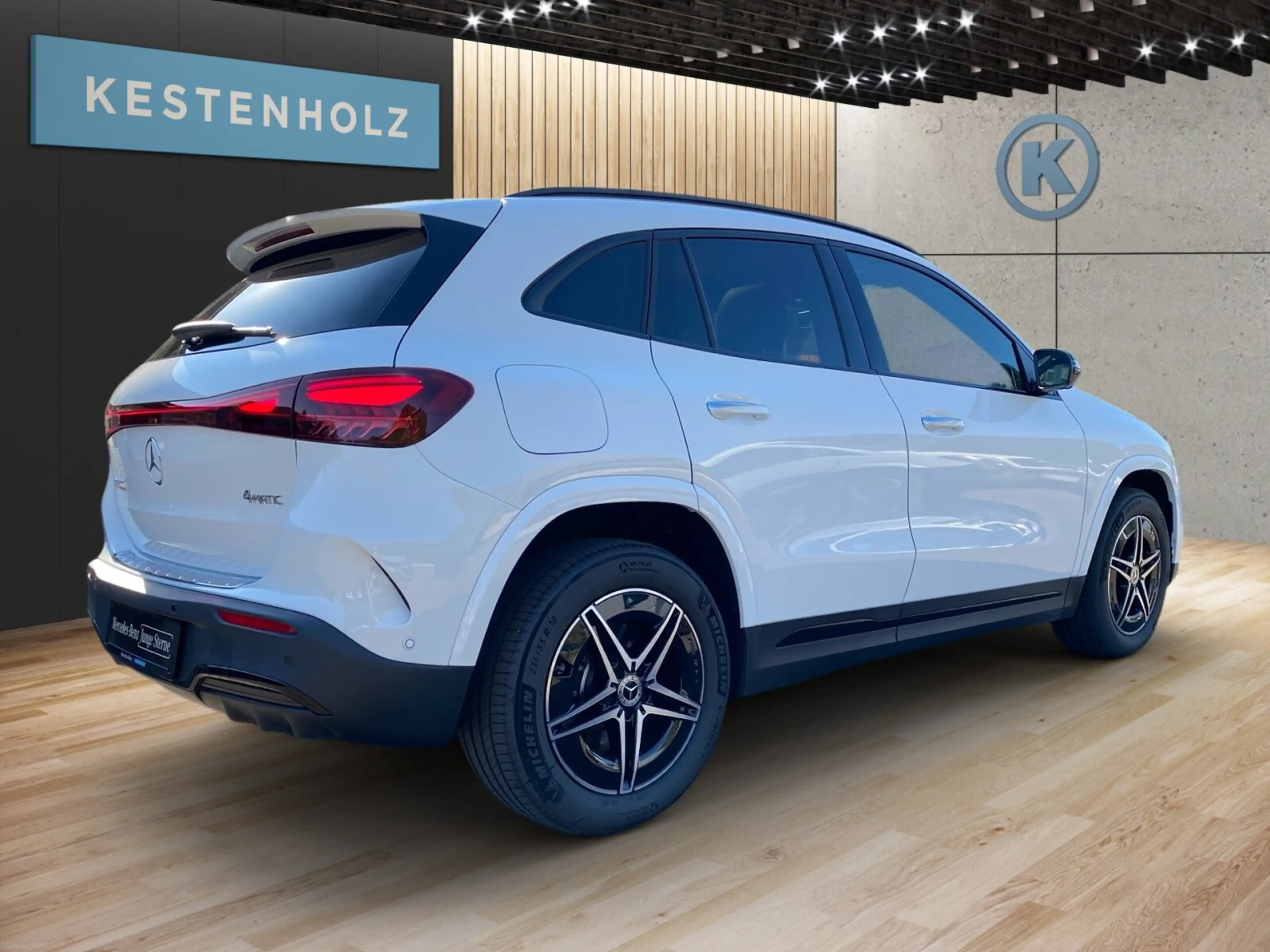 Mercedes-Benz EQA 300 EQA 300 4M *AMG*NIGHT*MEMO*PANO*360°KAM*DISTR* BC — photo 4