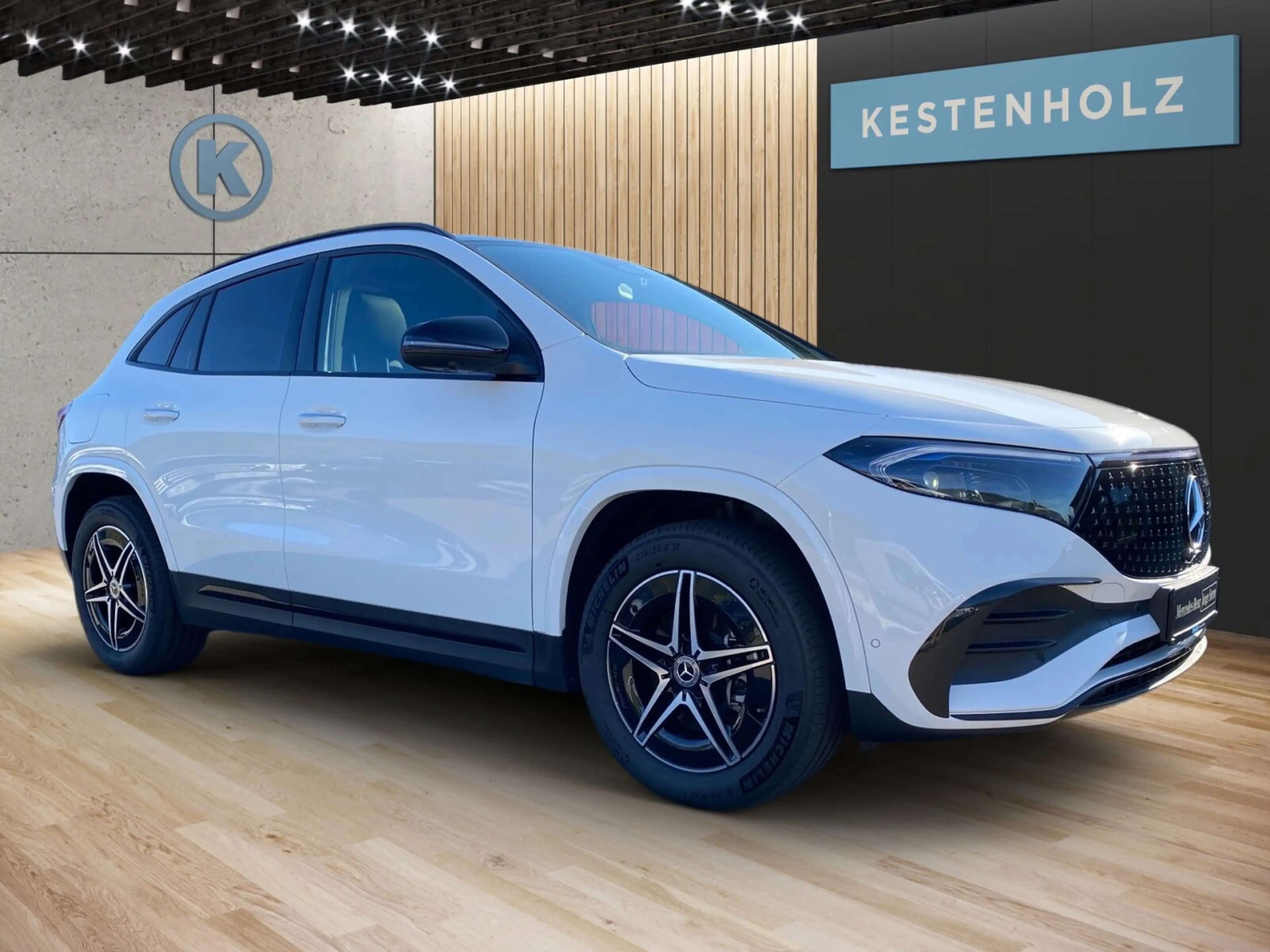 Mercedes-Benz EQA 300 EQA 300 4M *AMG*NIGHT*MEMO*PANO*360°KAM*DISTR* BC — photo 2