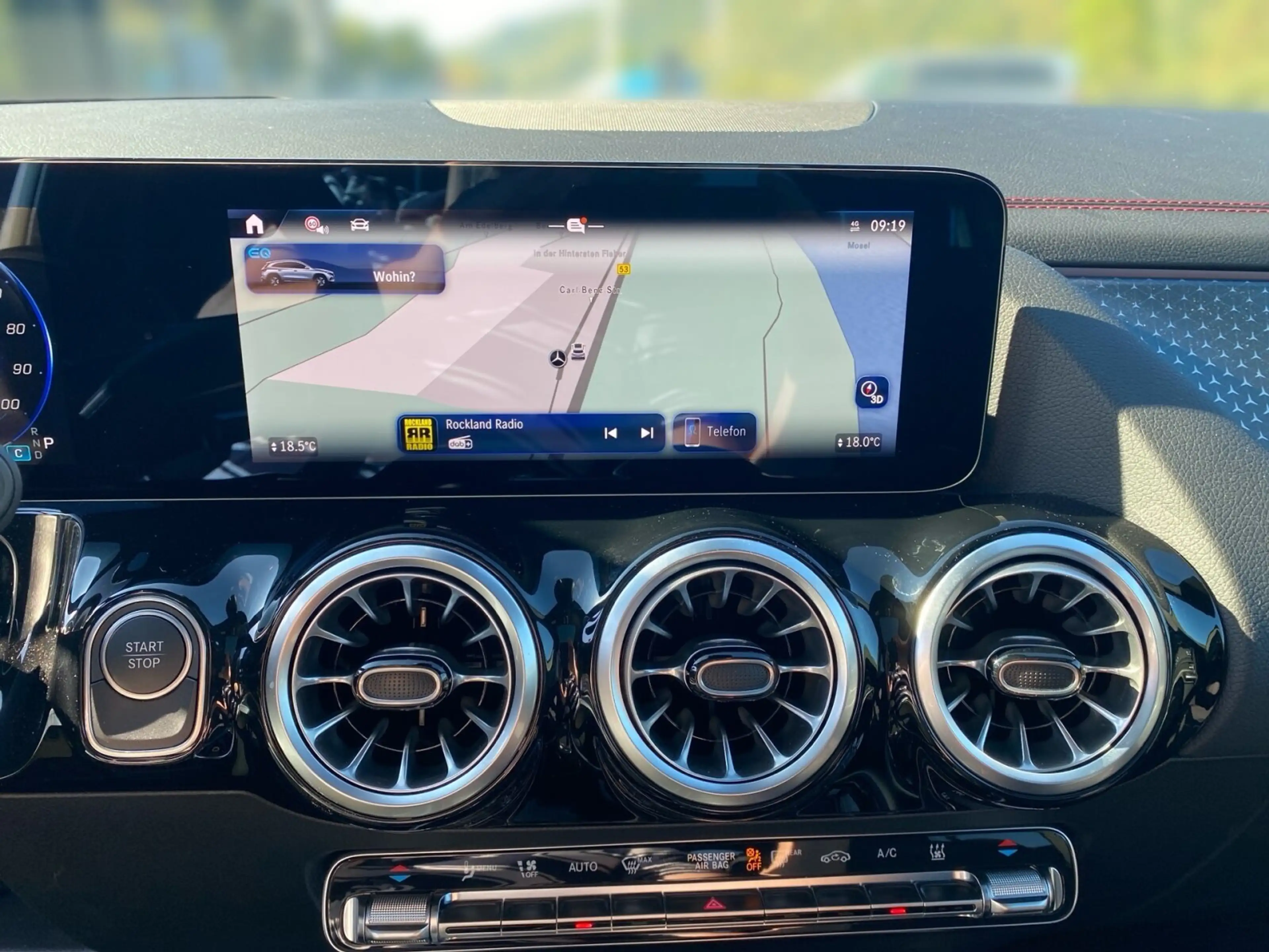 Mercedes-Benz EQA 300 EQA 300 4M *AMG*NIGHT*MEMO*PANO*360°KAM*DISTR* BC — photo 10