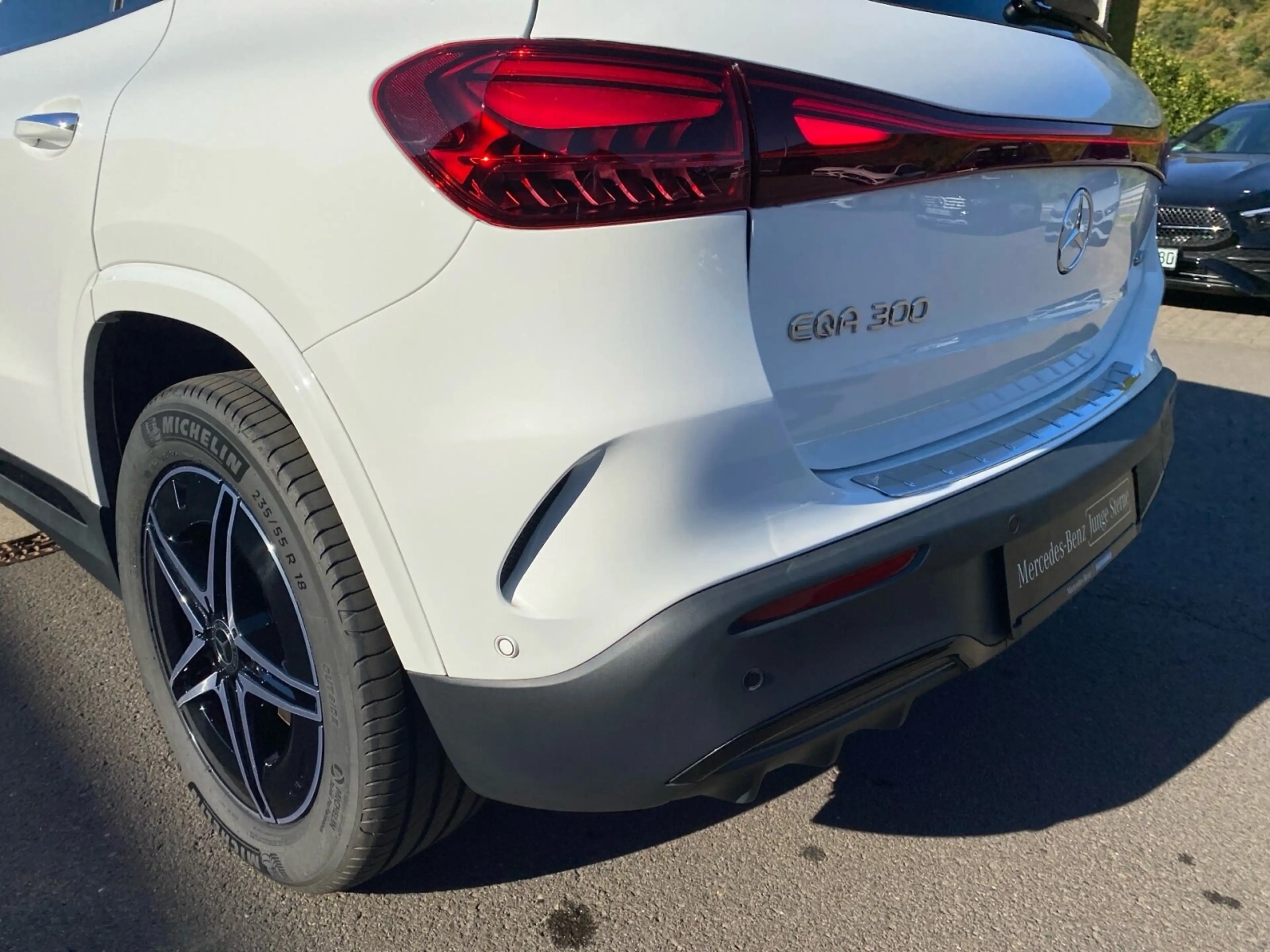 Mercedes-Benz EQA 300 EQA 300 4M *AMG*NIGHT*MEMO*PANO*360°KAM*DISTR* BC — photo 15